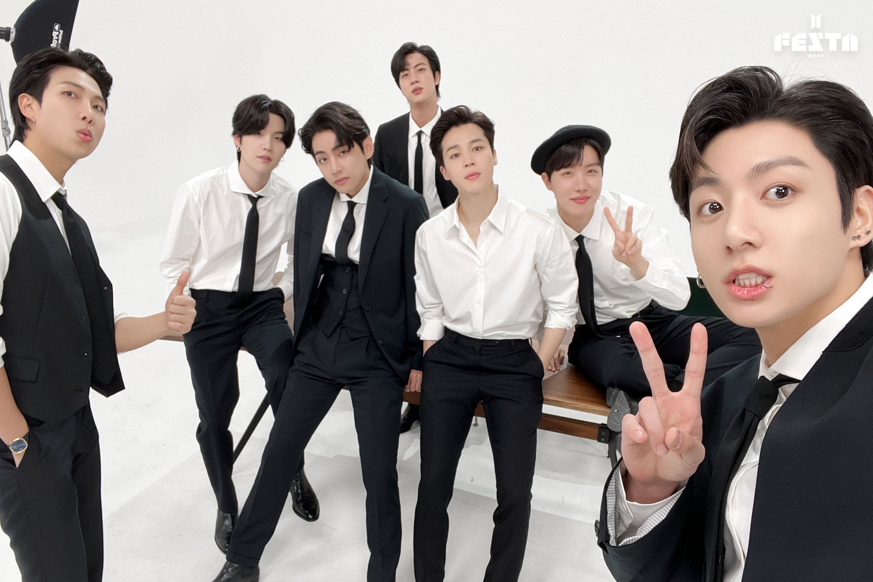 3000x2000 Weverse BTS Image 2013 2023 PHOTO COLLECTION BTSFESTA