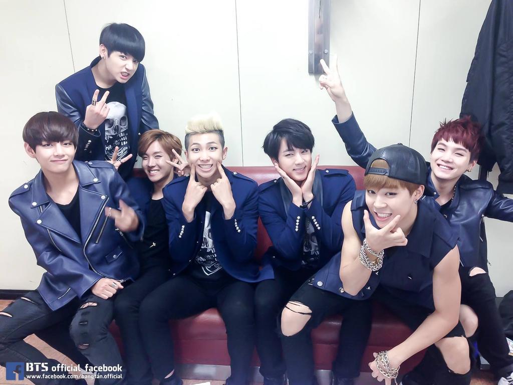 1024x768 OFFICIAL FACEBOOK BTS 2nd Anniversary Photo Album 'Sophomore'
