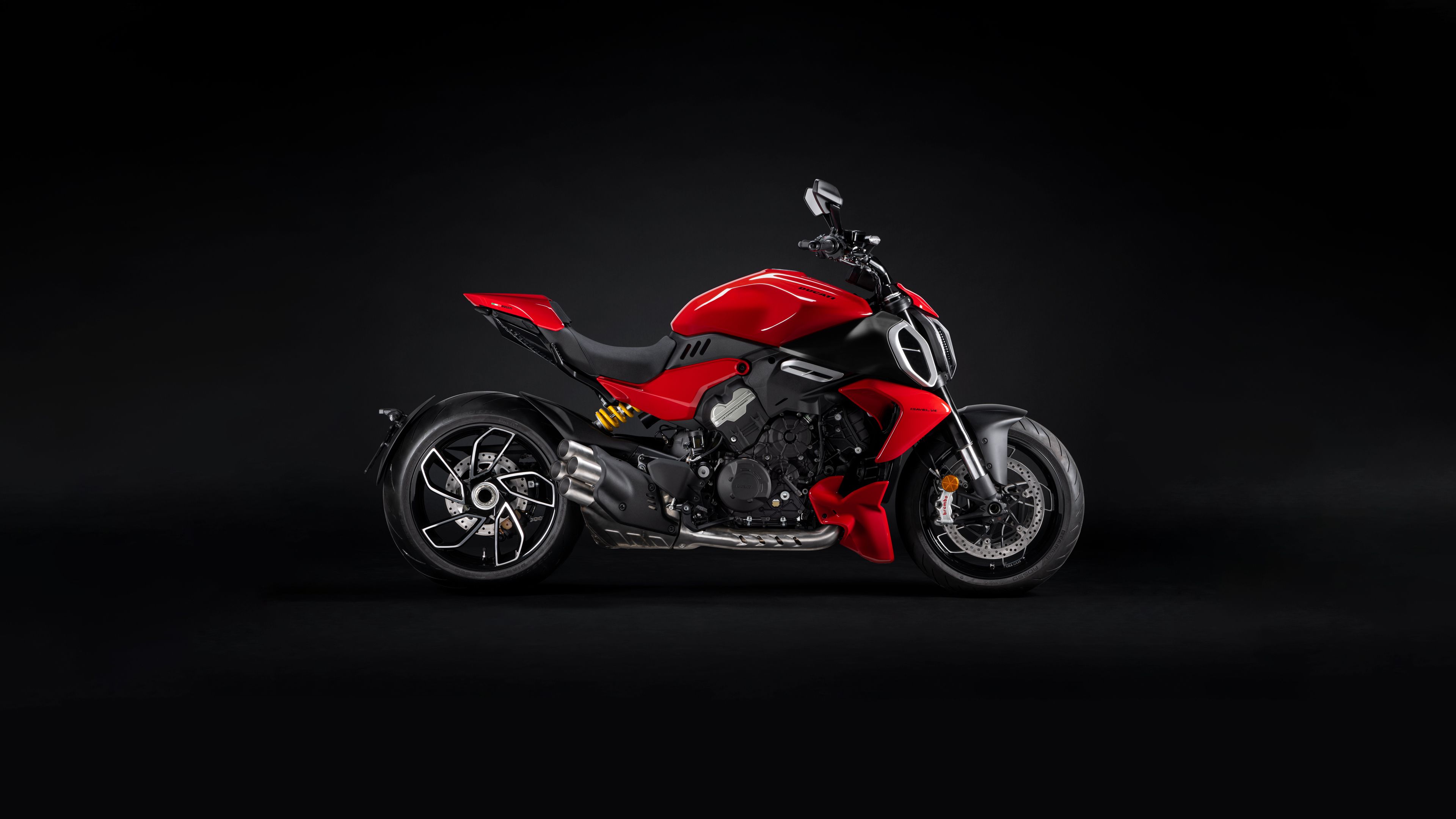 3840x2160 Ducati Diavel V4 Wallpaper 4K, Dark background, Red bikes