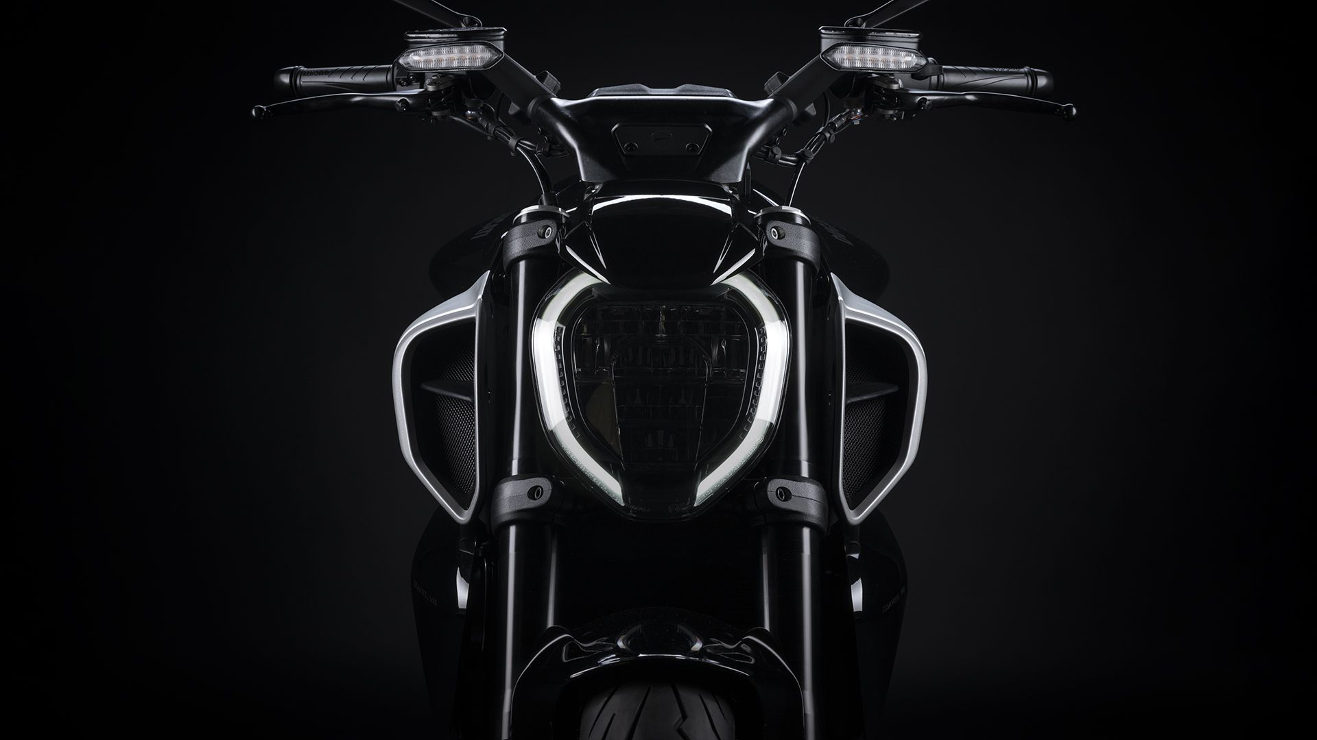 1920x1080 Ducati Diavel V4: A New Breed of Cruiser Culture of Speed