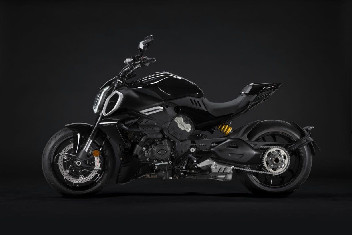 1230x820 The new Diavel V4 is unveiled