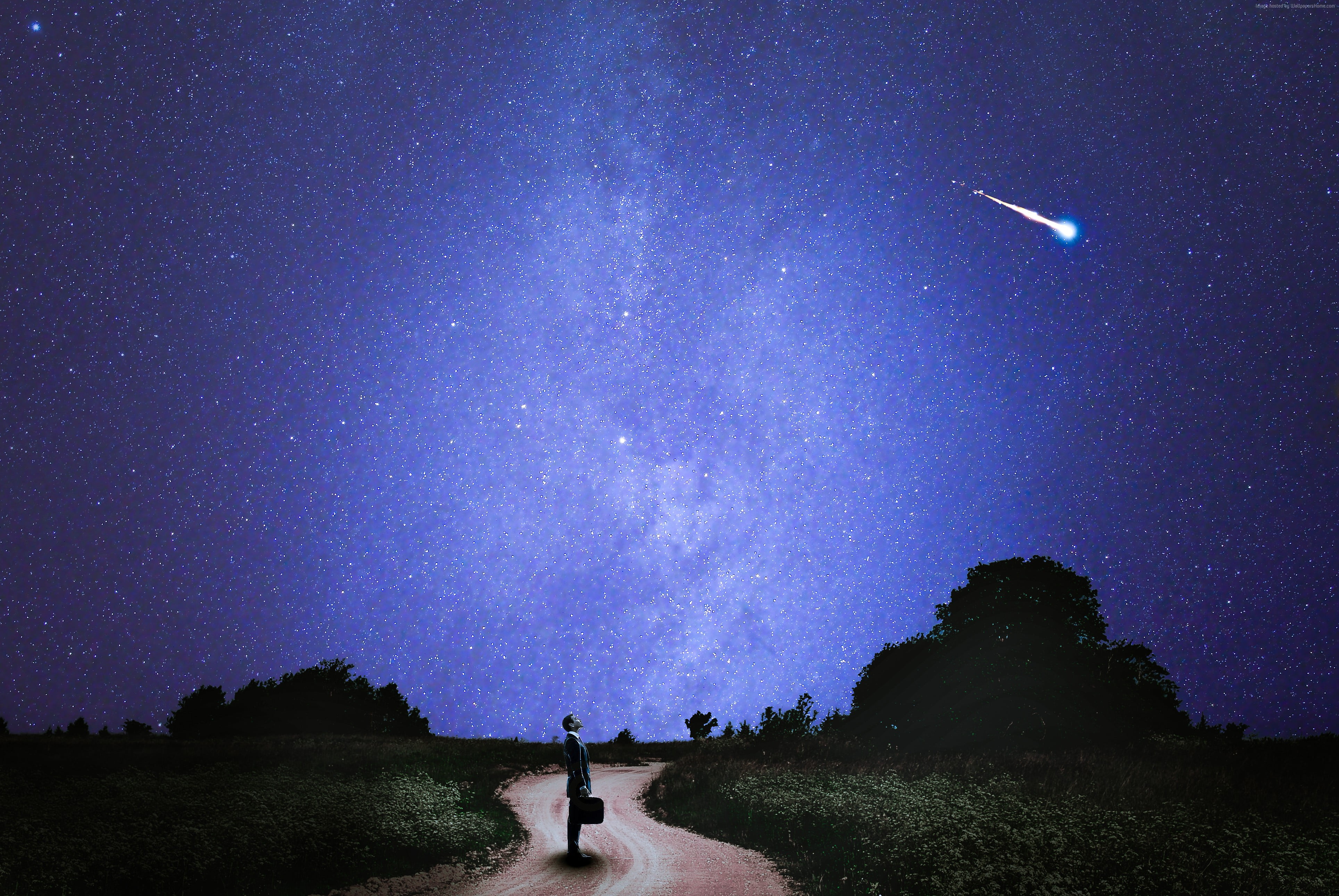 3856x2580 Man watching meteor falling from sky HD wallpaper
