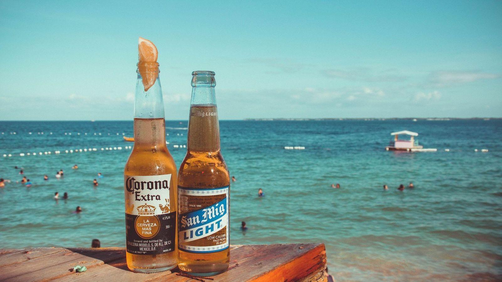 1600x900 Corona Wallpaper