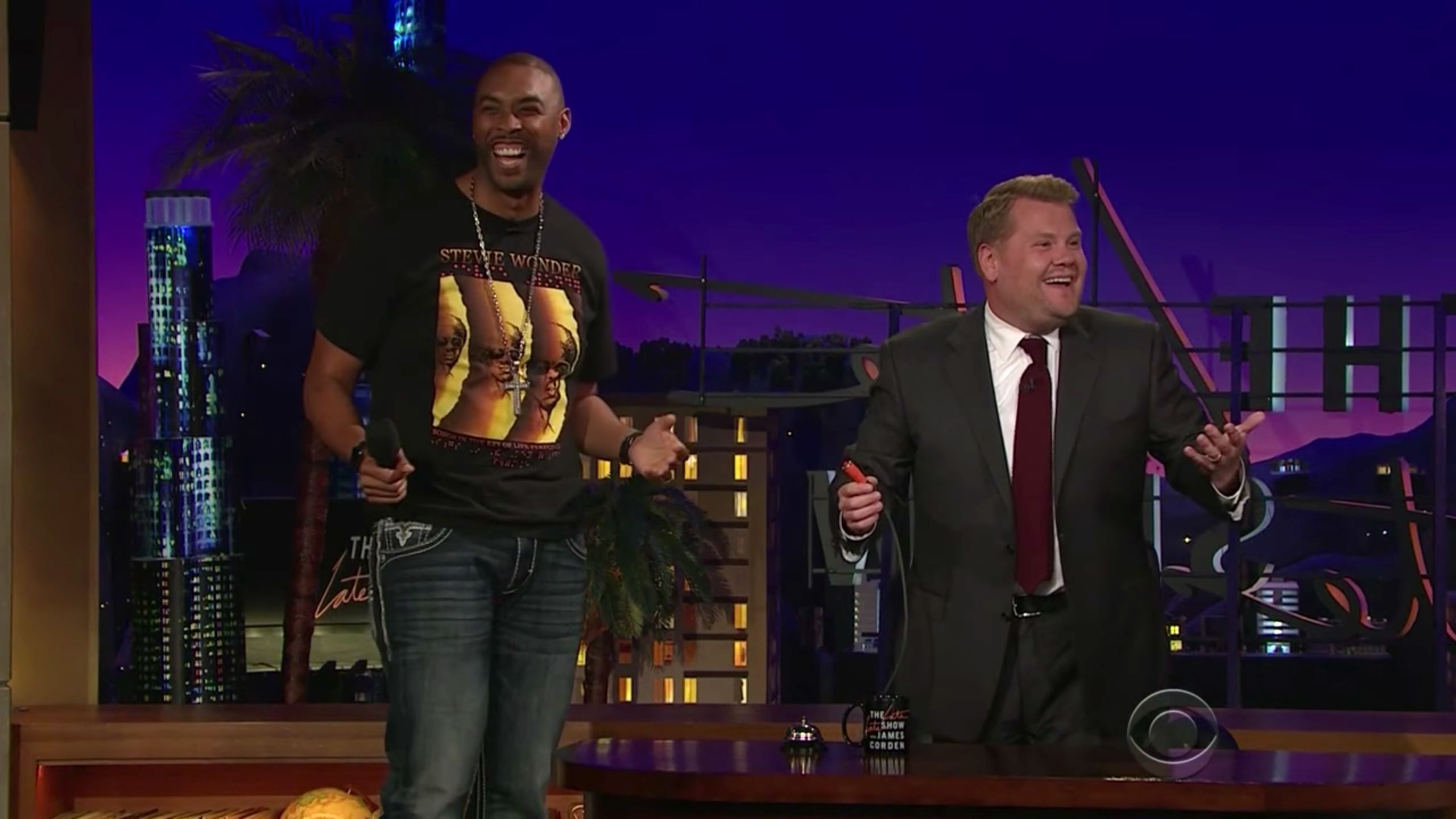 2560x1440 Montell Jordan performs for James Corden's birthday