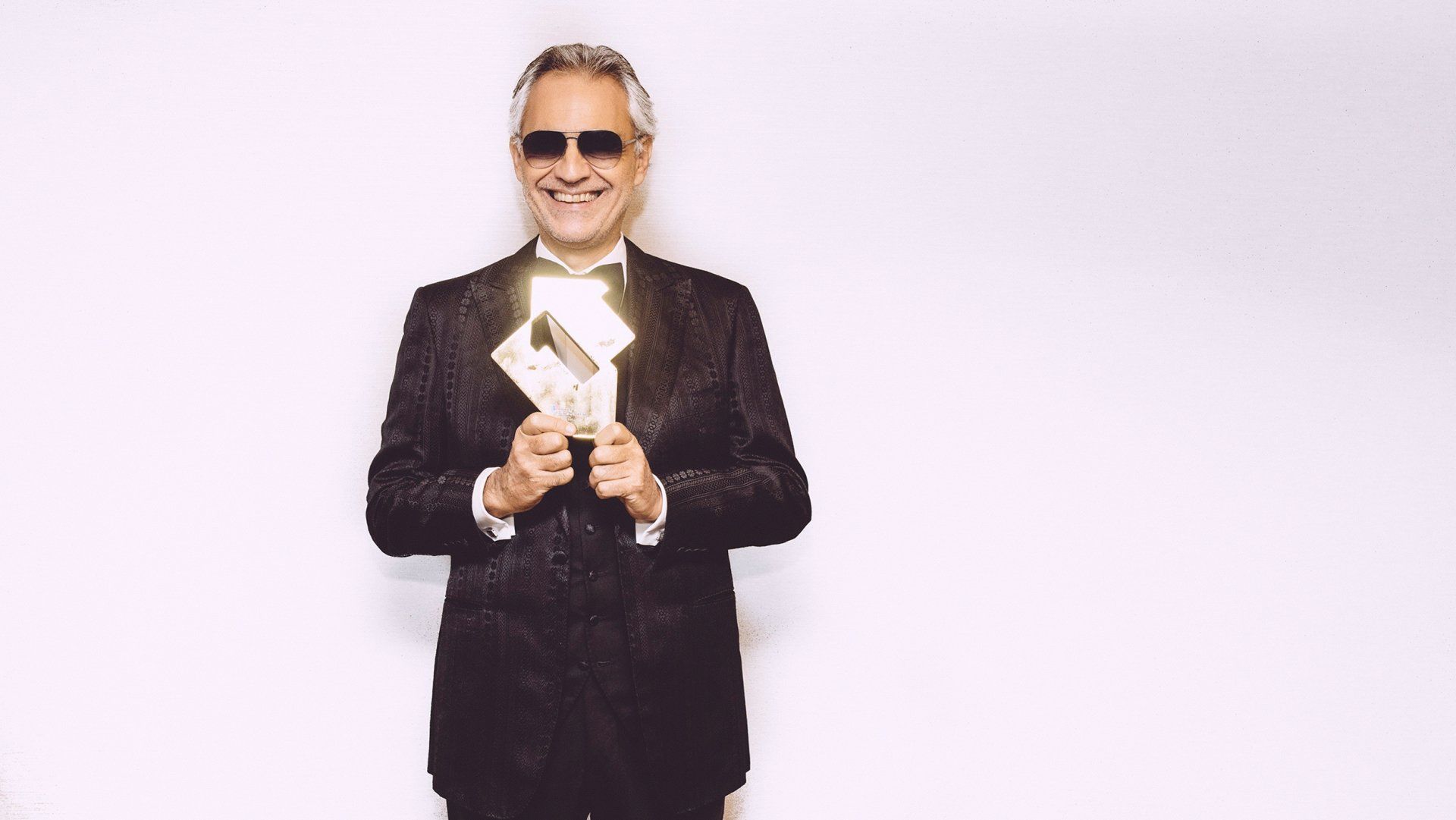 1920x1081 Andrea Bocelli Elegant Wallpaperx1407