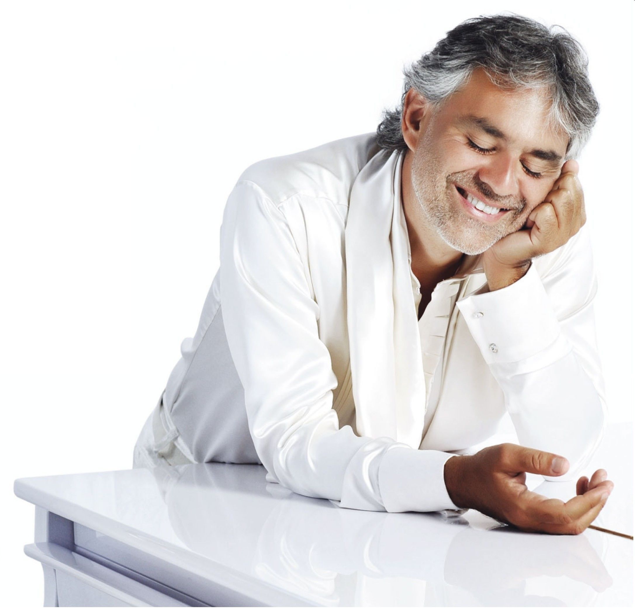 2173x2082 Andrea Bocelli Wallpaper
