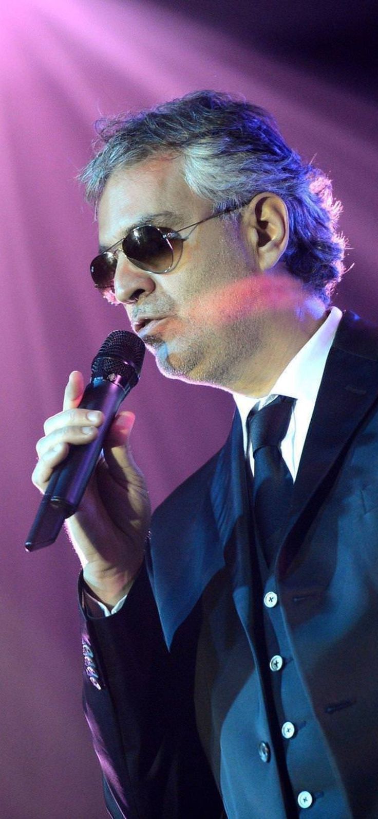 736x1592 Andrea Bocelli 4K 8K 2560x1440 Free Ultra HD Picture Background Image