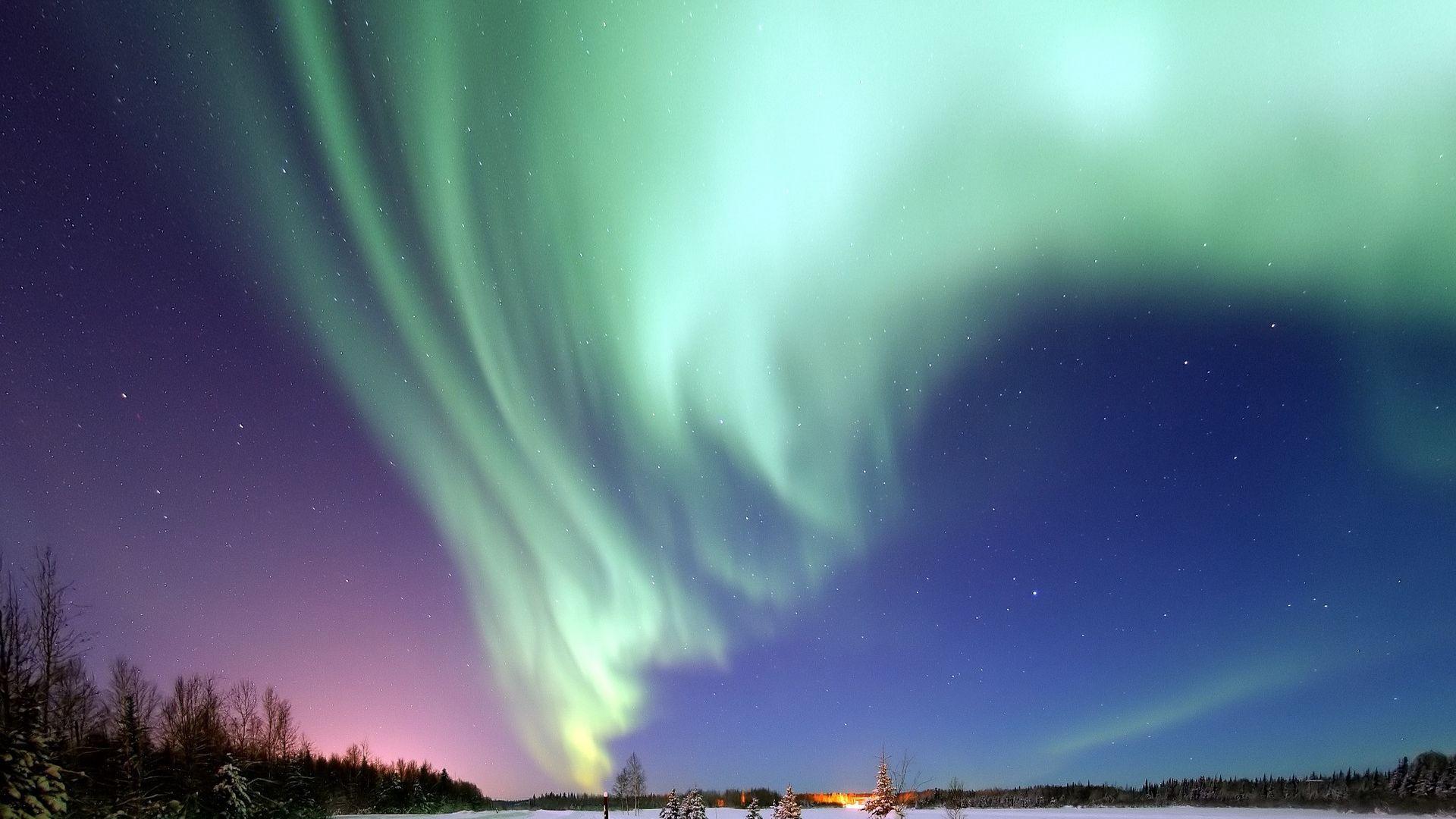 1920x1080 Snowy Landscape and Aurora Sky View Wallpaper