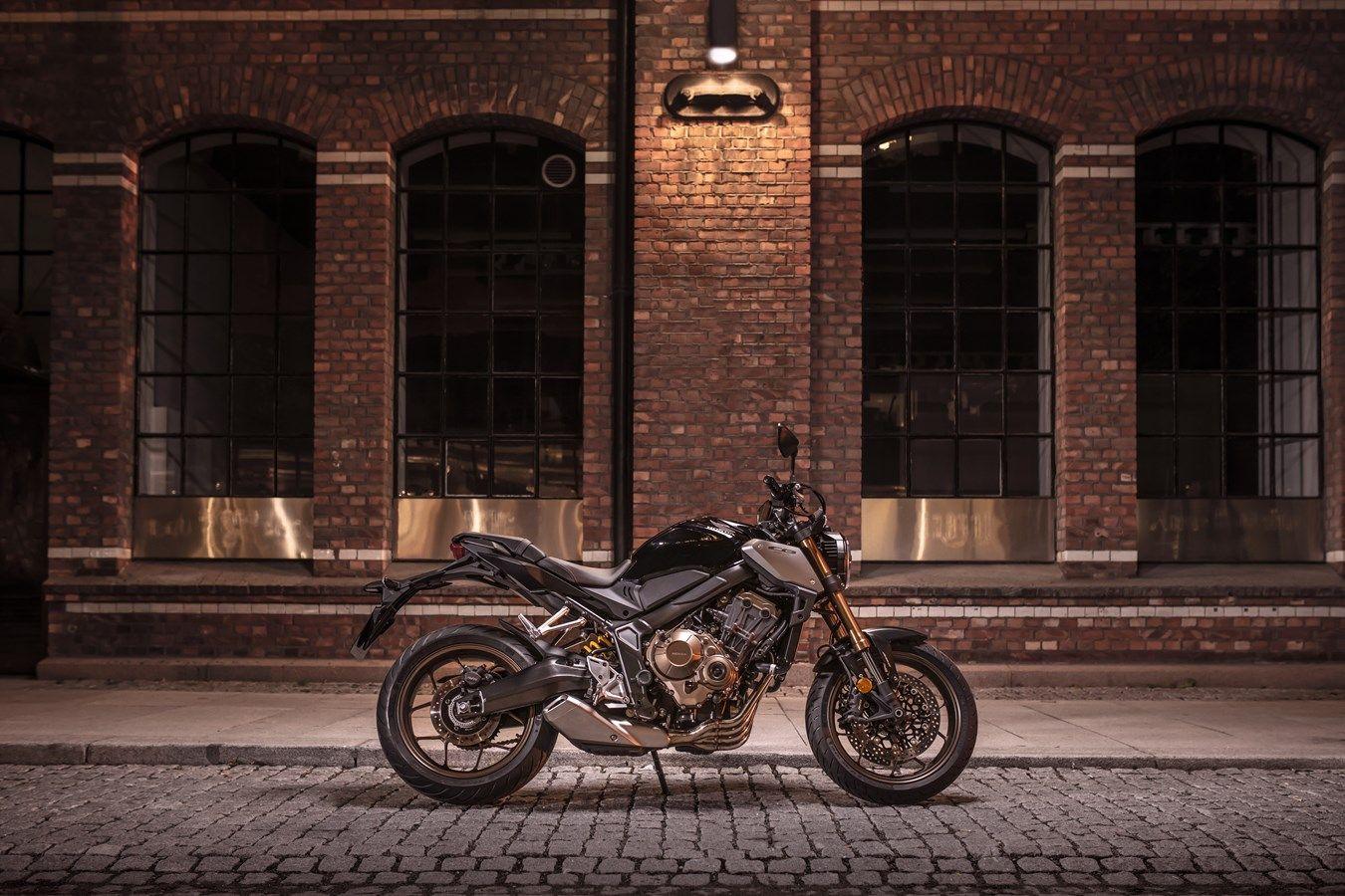1350x900 HONDA CB650R