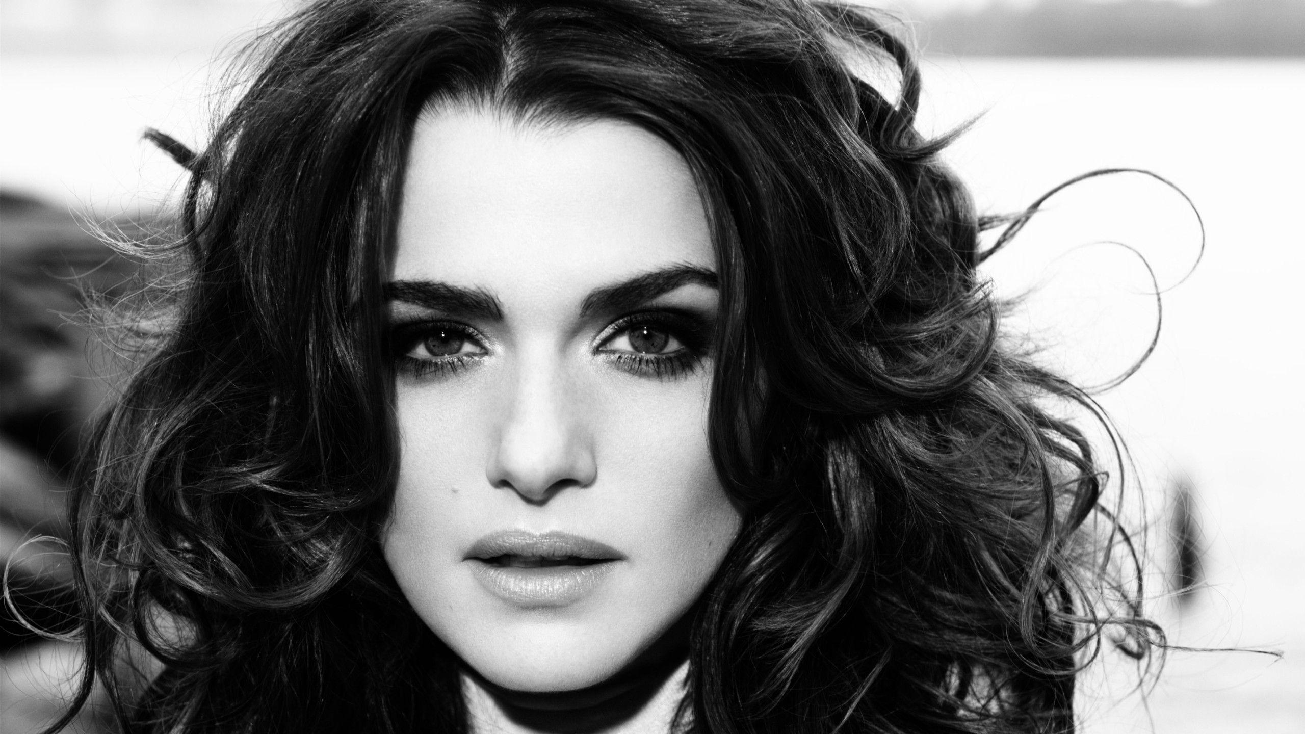 2560x1440 Rachel Weisz Wallpaper
