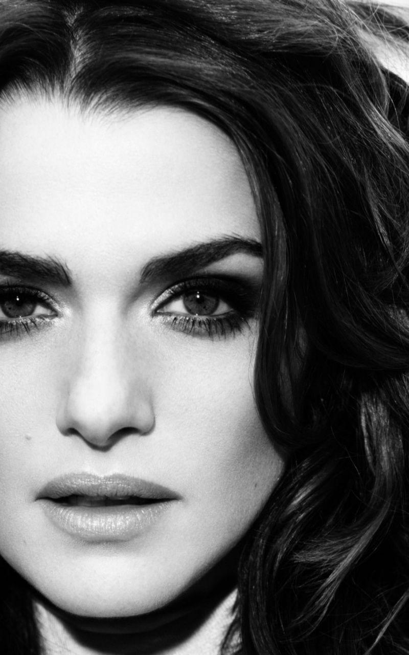 800x1280 Rachel Weisz Monochrome Close Up Nexus 7 Wallpaper