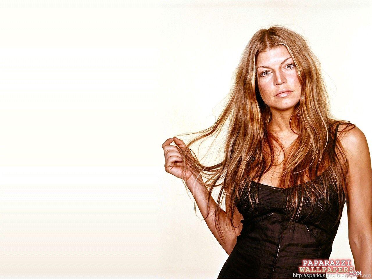 1280x960 Free download Home Fergie fergie of black eyed peas wallpaper 019