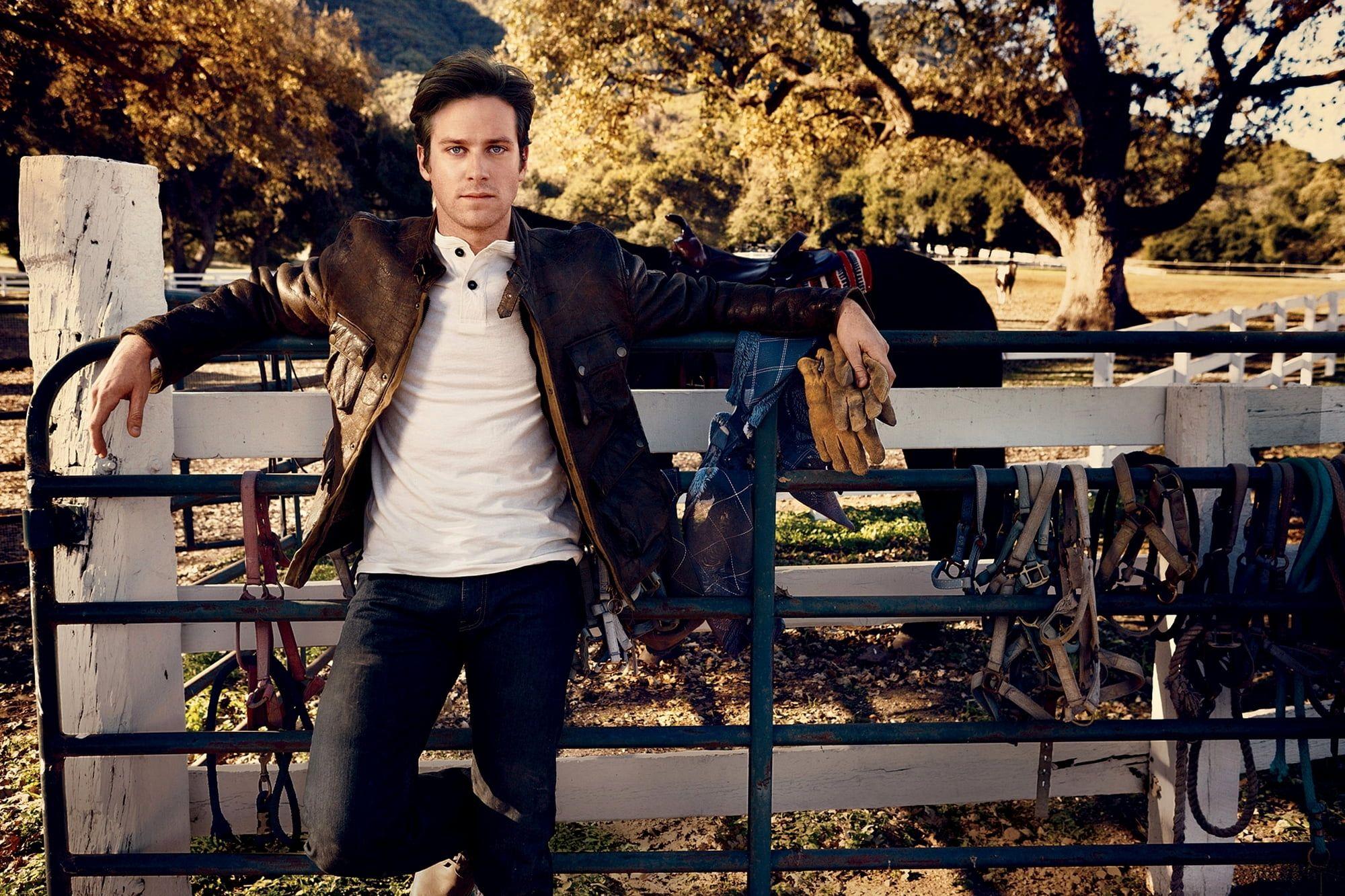 2000x1333 Armie hammer, Man, Brunette, Actor HD wallpaper