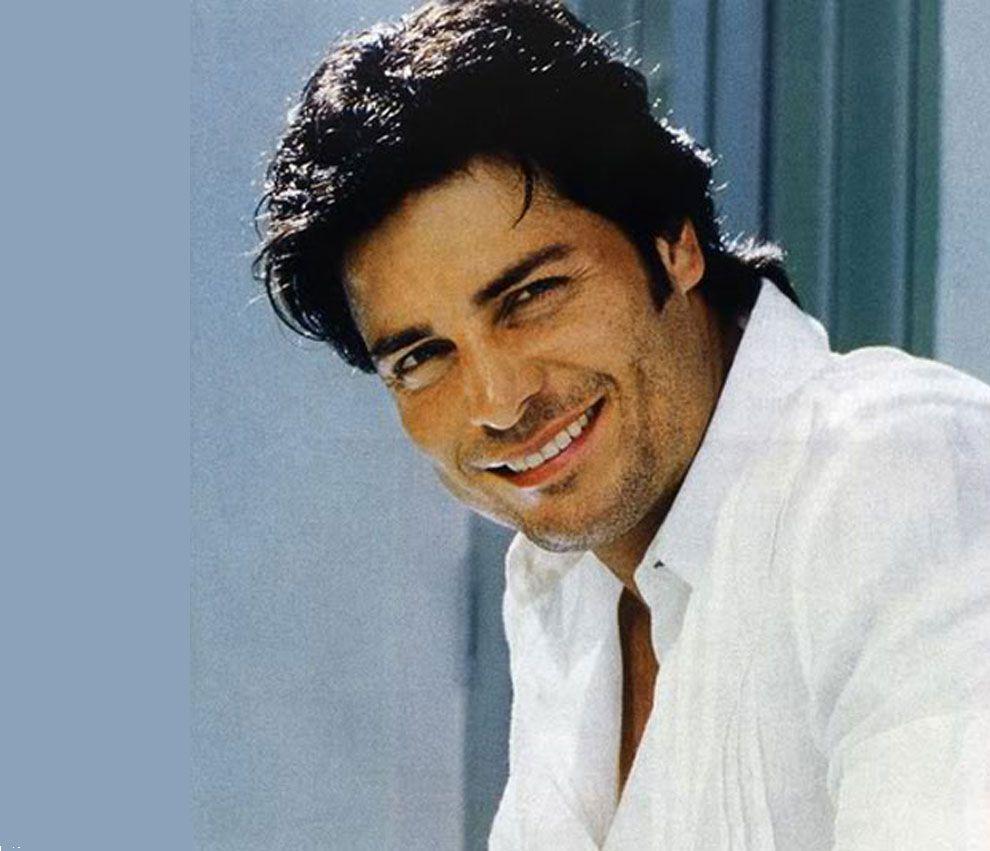 Chayanne Wallpapers - Top Free Chayanne Backgrounds - WallpaperAccess