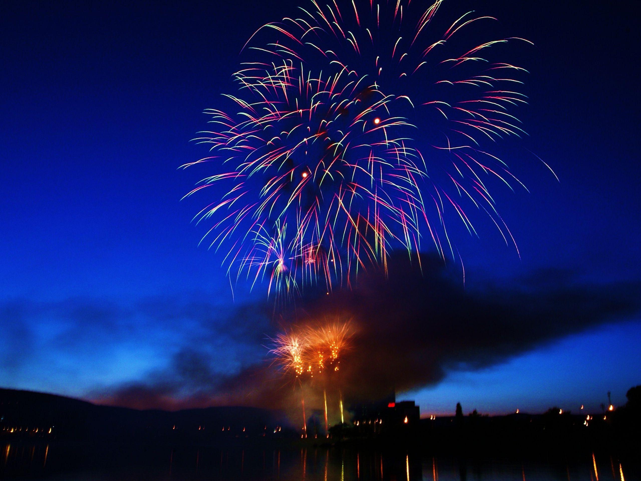 2560x1920 Free download 2560x1920 Fireworks desktop PC and Mac wallpaper
