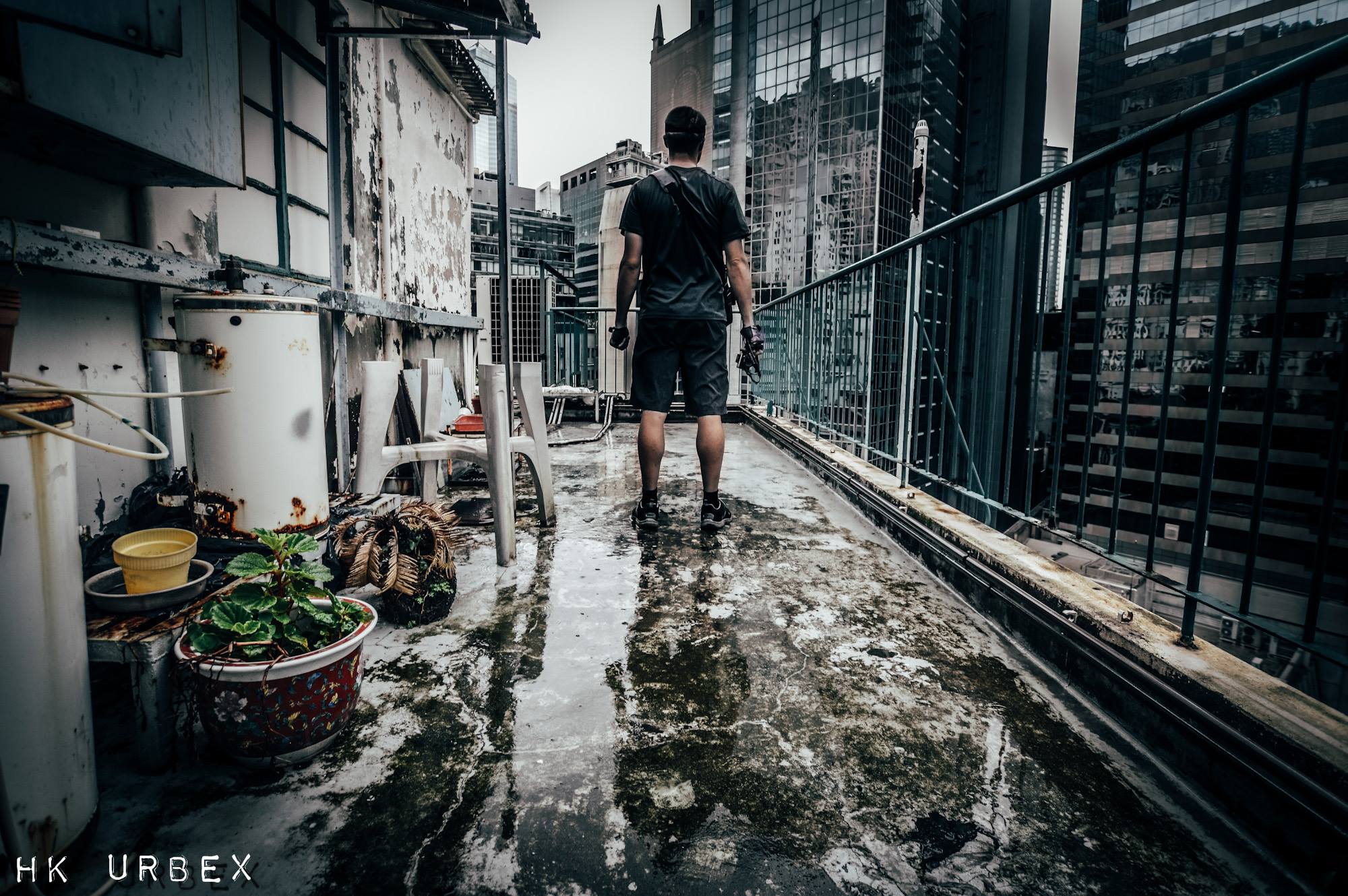 2000x1330 Urban Exploration Wallpaper