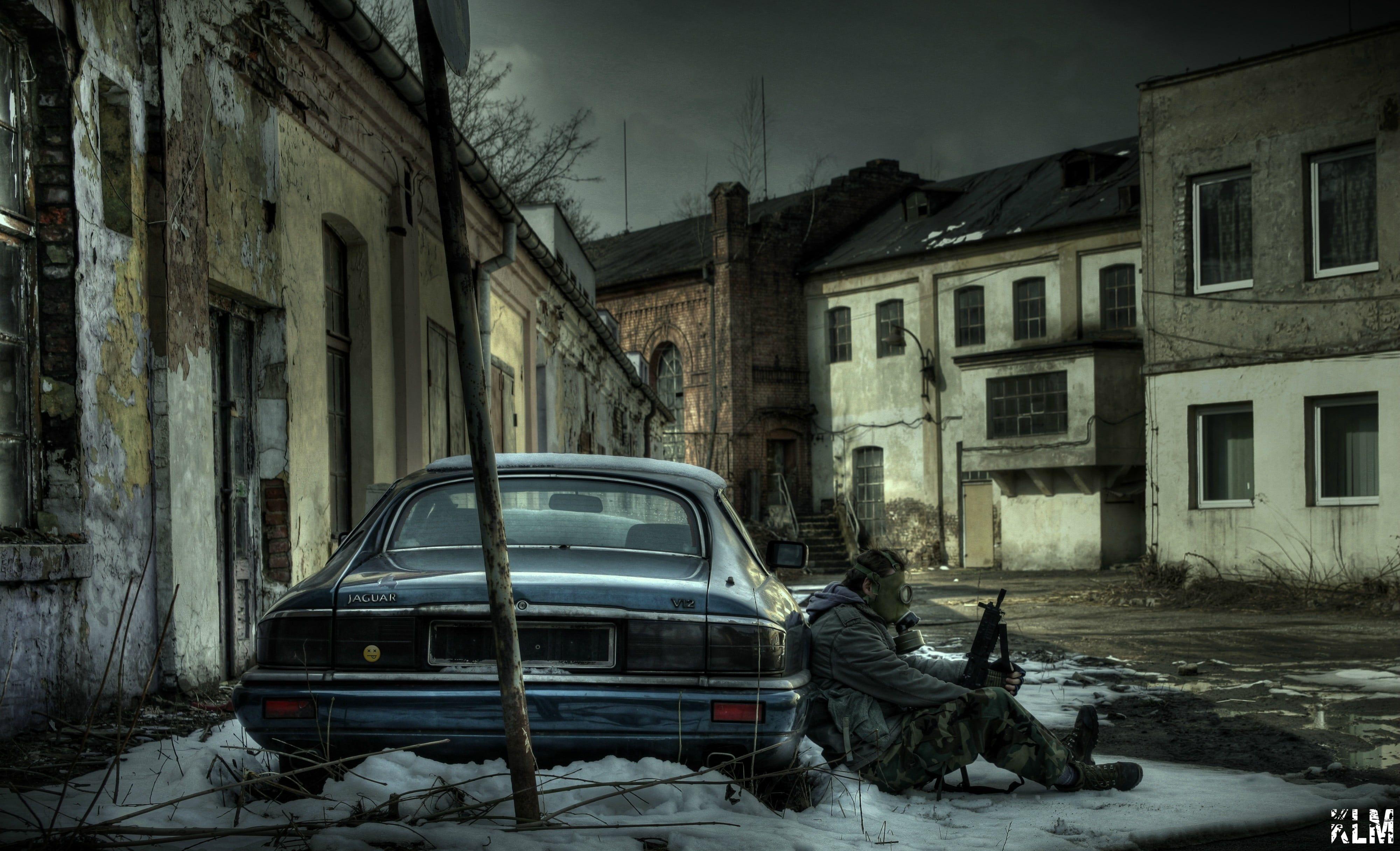 4000x2431 Black vehicle, gas masks, abandoned, Poland, urbex HD wallpaper