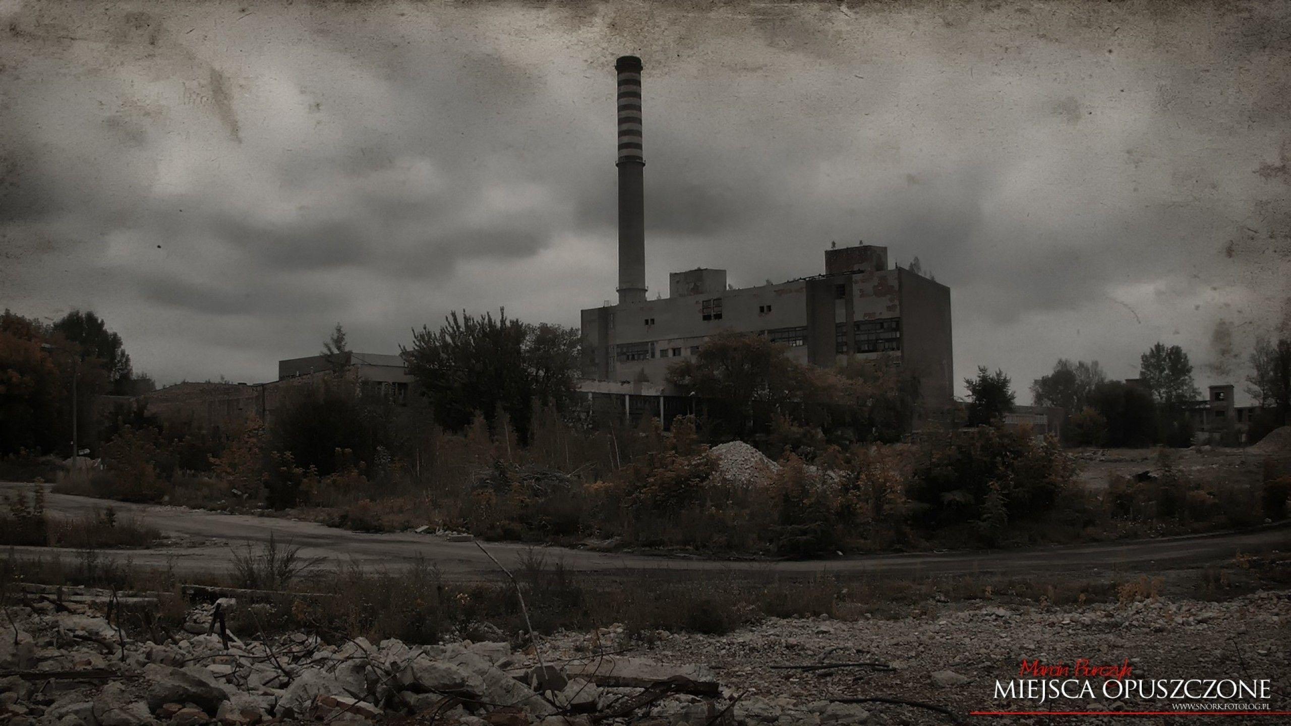 2560x1440 Urbex Wallpaper