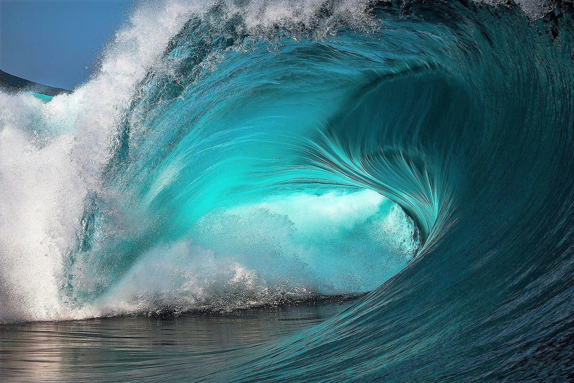 1920x1280 HD Wave Wallpaper