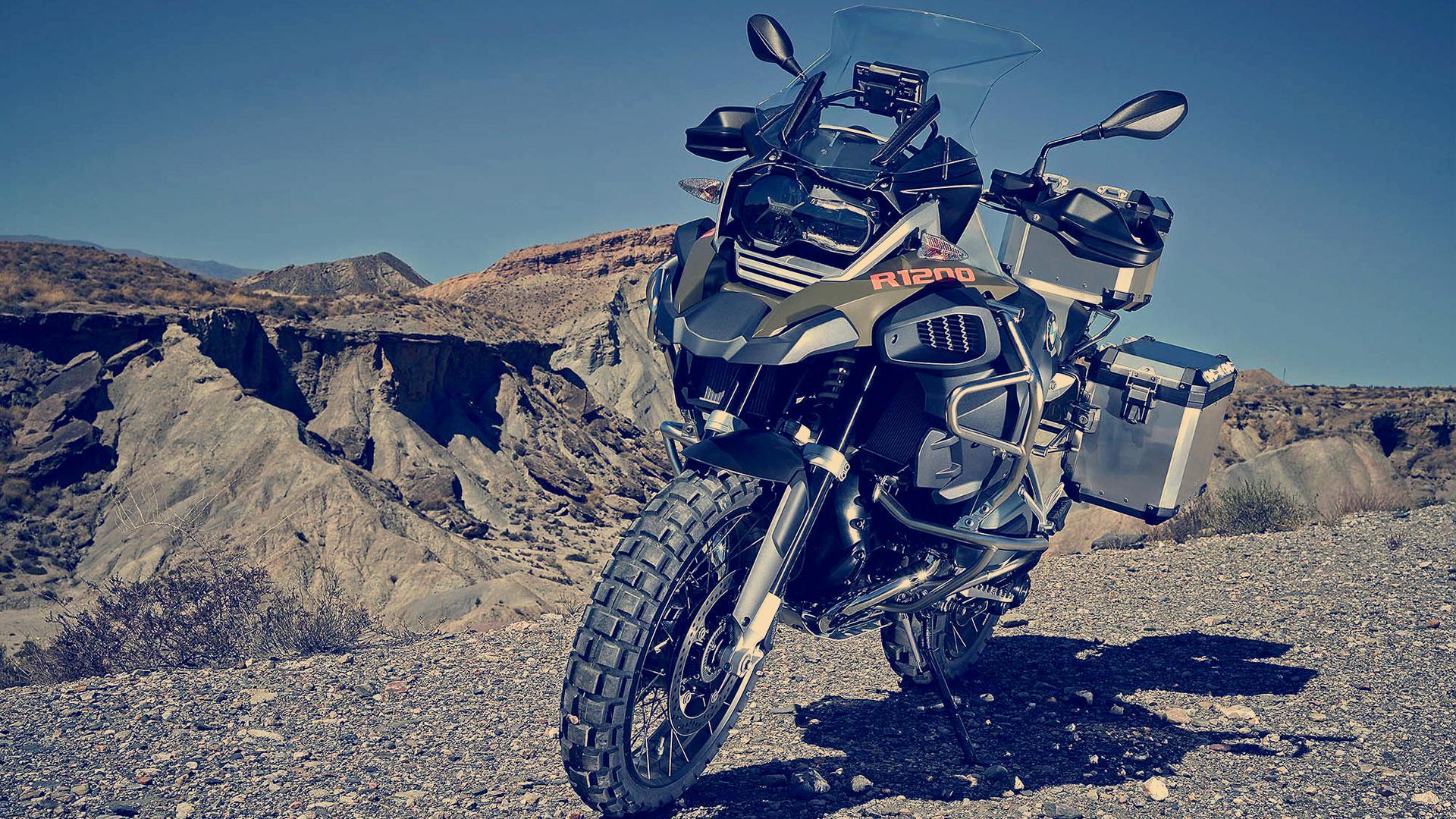 1920x1080 BMW Motorrad Expands the ABS Pro Range as Optional Equipment