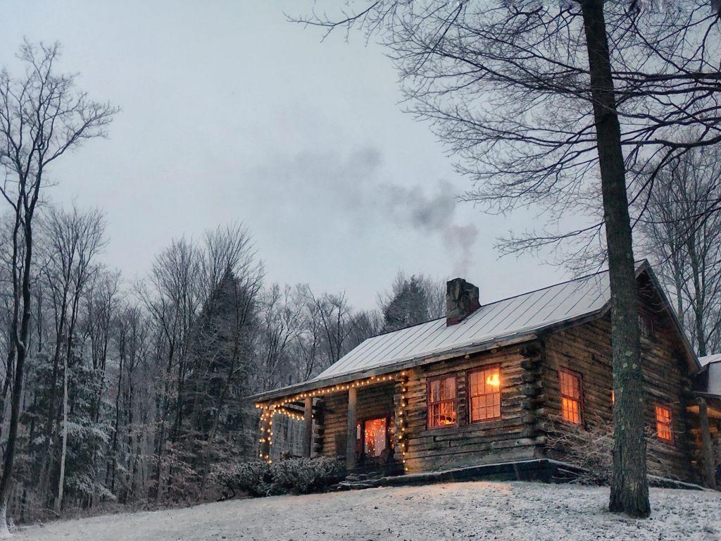 1024x768 Cabin 4K wallpaper for your desktop or mobile screen free