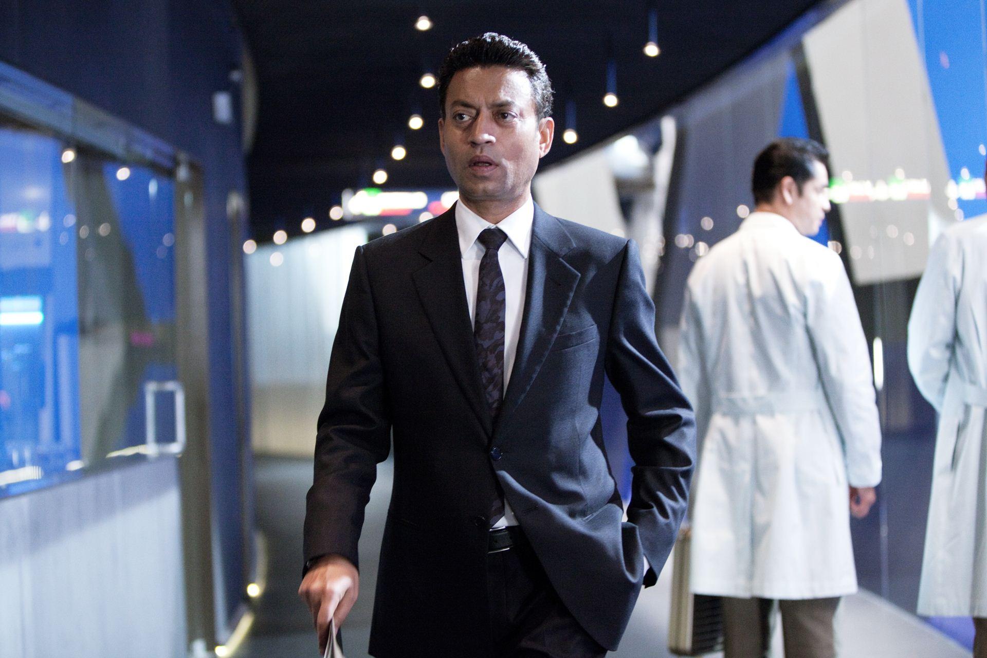 1920x1280 Irrfan Khan Suit Wallpaper Free HD Wallpaper