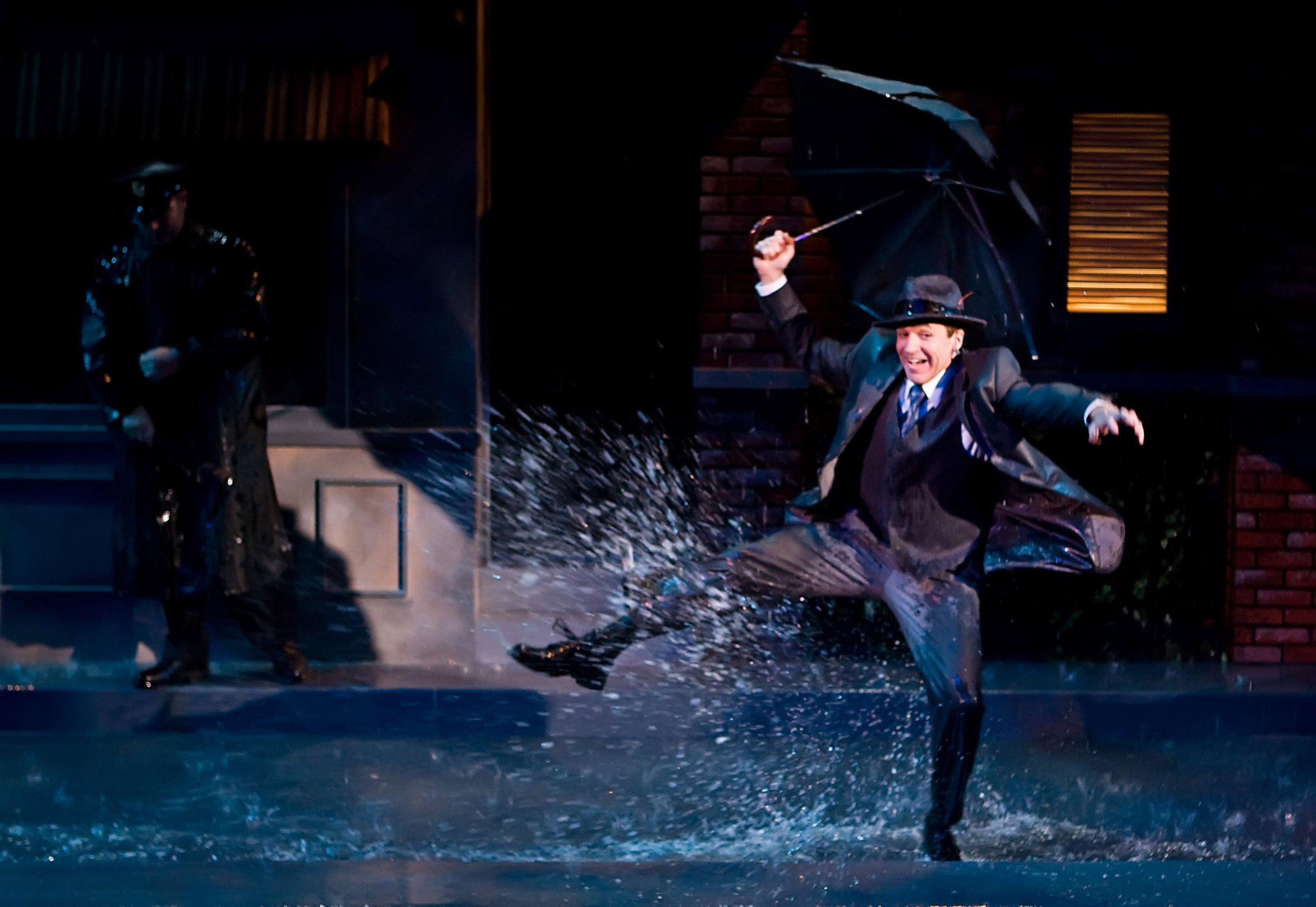 3212x2213 Singing In The Rain Wallpaper