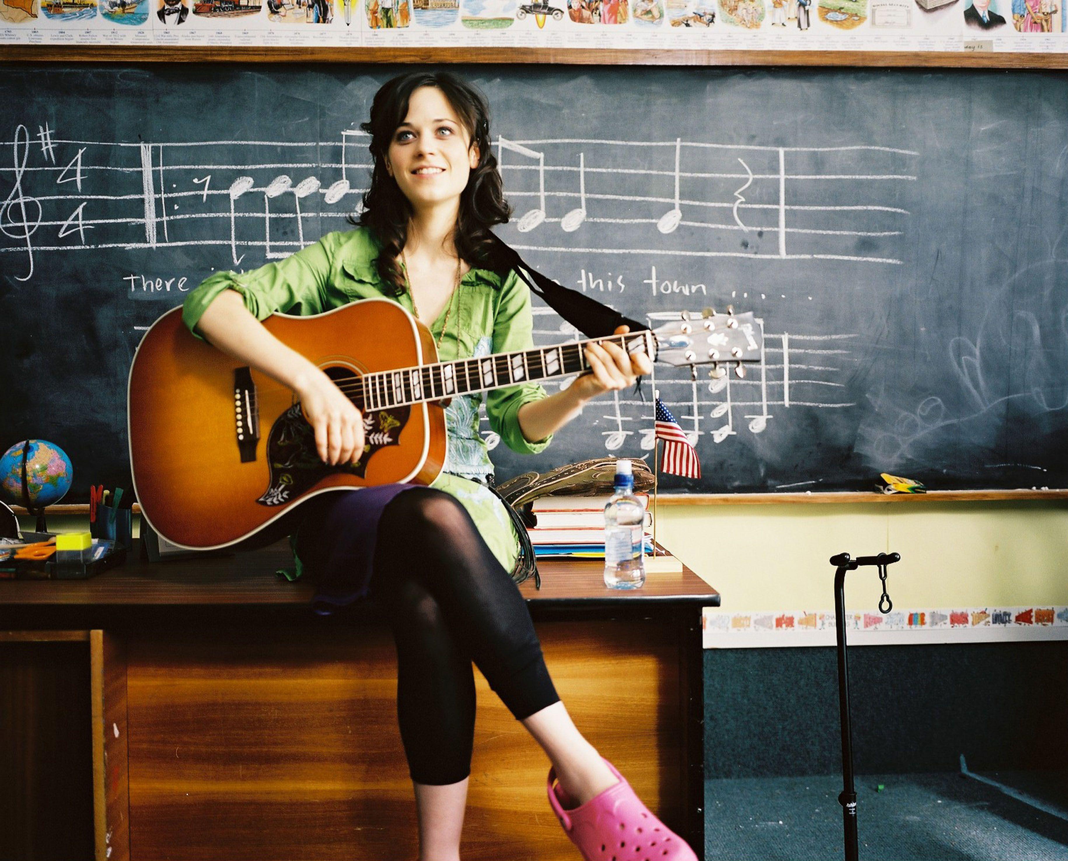 3661x2952 Download Wallpaper actress singer brunette guitar bridge to