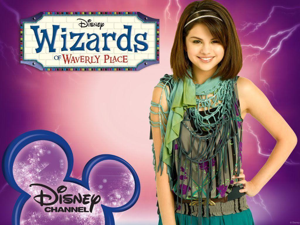 1024x768 Alex Russo of Waverly Place Wallpaper