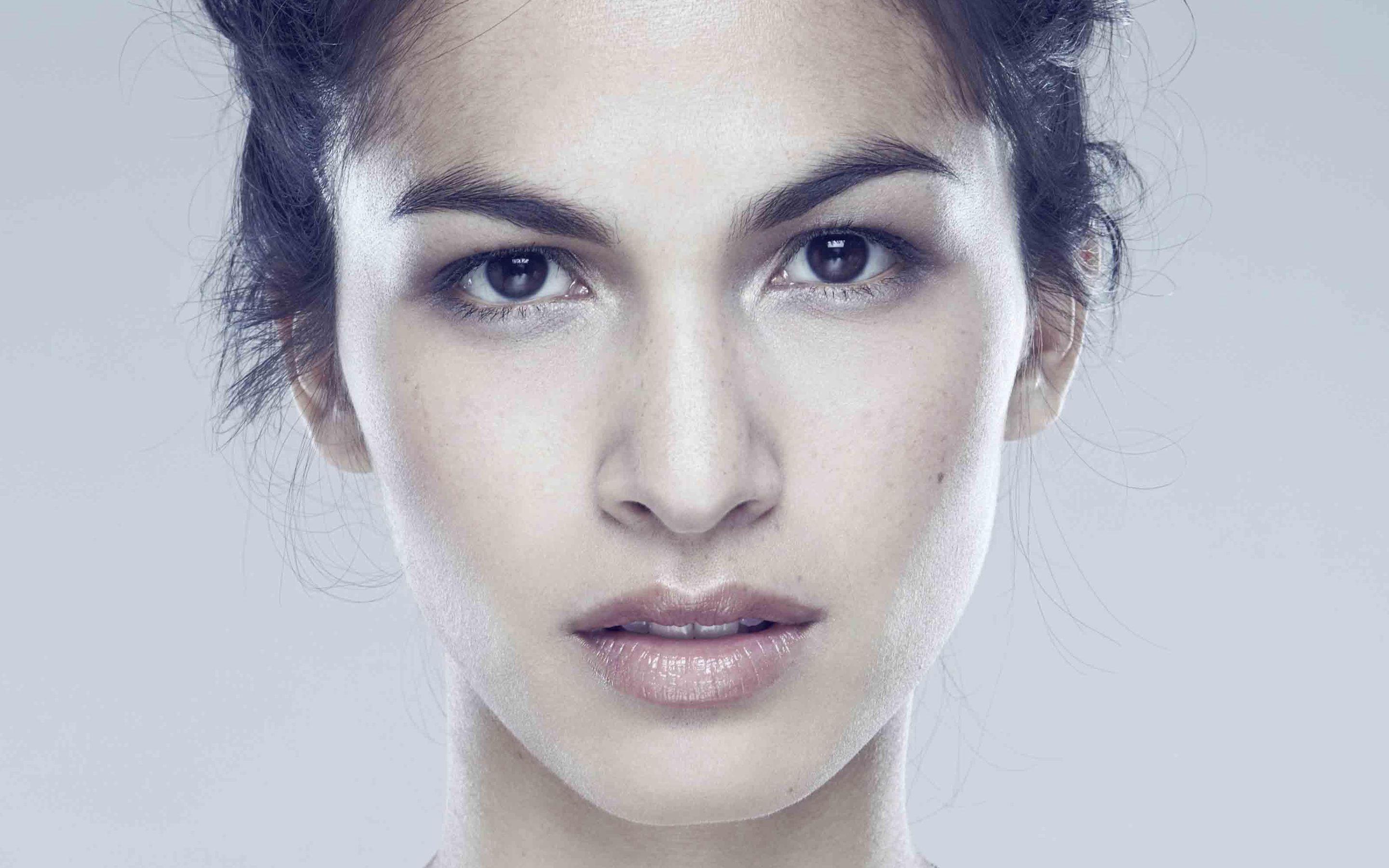 2880x1800 Elodie Yung Portrait 4k Macbook Pro Retina HD 4k