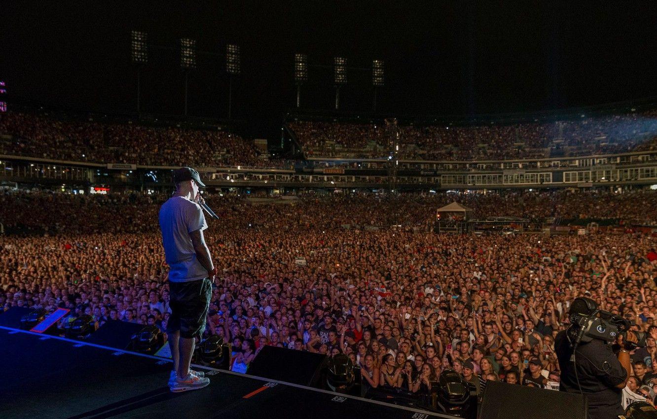 1332x850 Wallpaper music, crowd, eminem, performance image for desktop