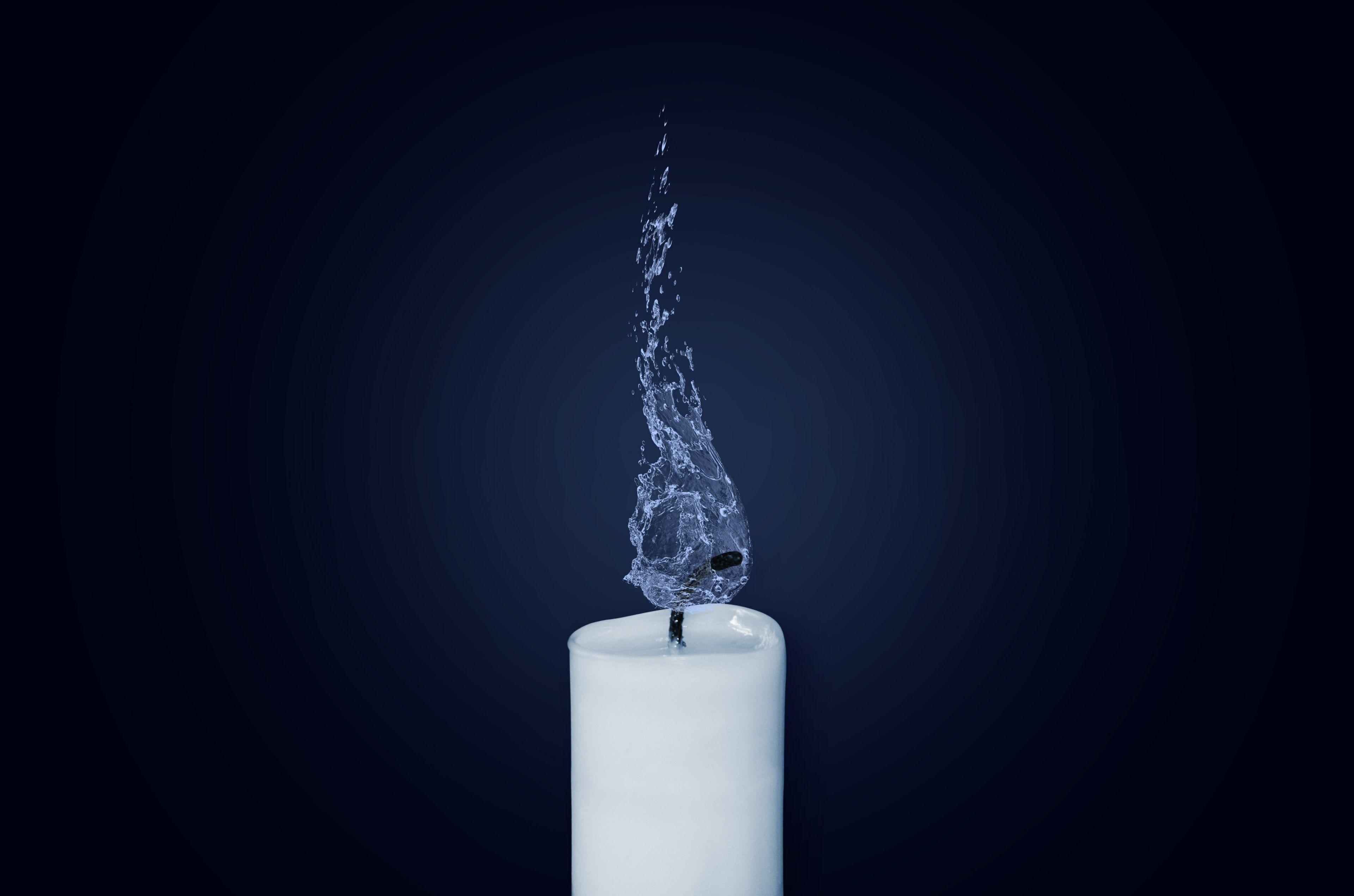 3840x2543 candle #flame #water #candlelight #burn #light 4k wallpaper