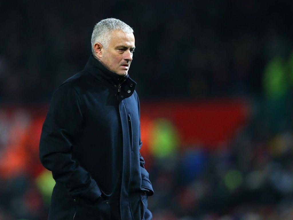 1024x768 Jose Mourinho's challenge getting Manchester United players to