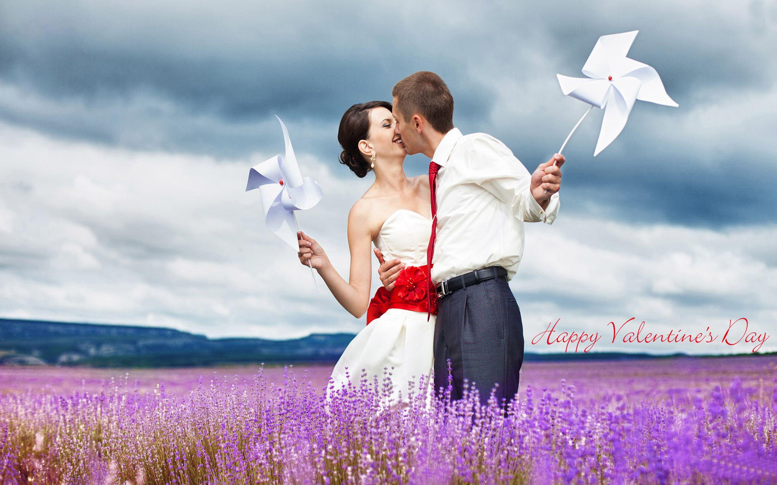 2560x1600 Cute Couple Wallpaper Happy Valentines Day 03 2560x1440