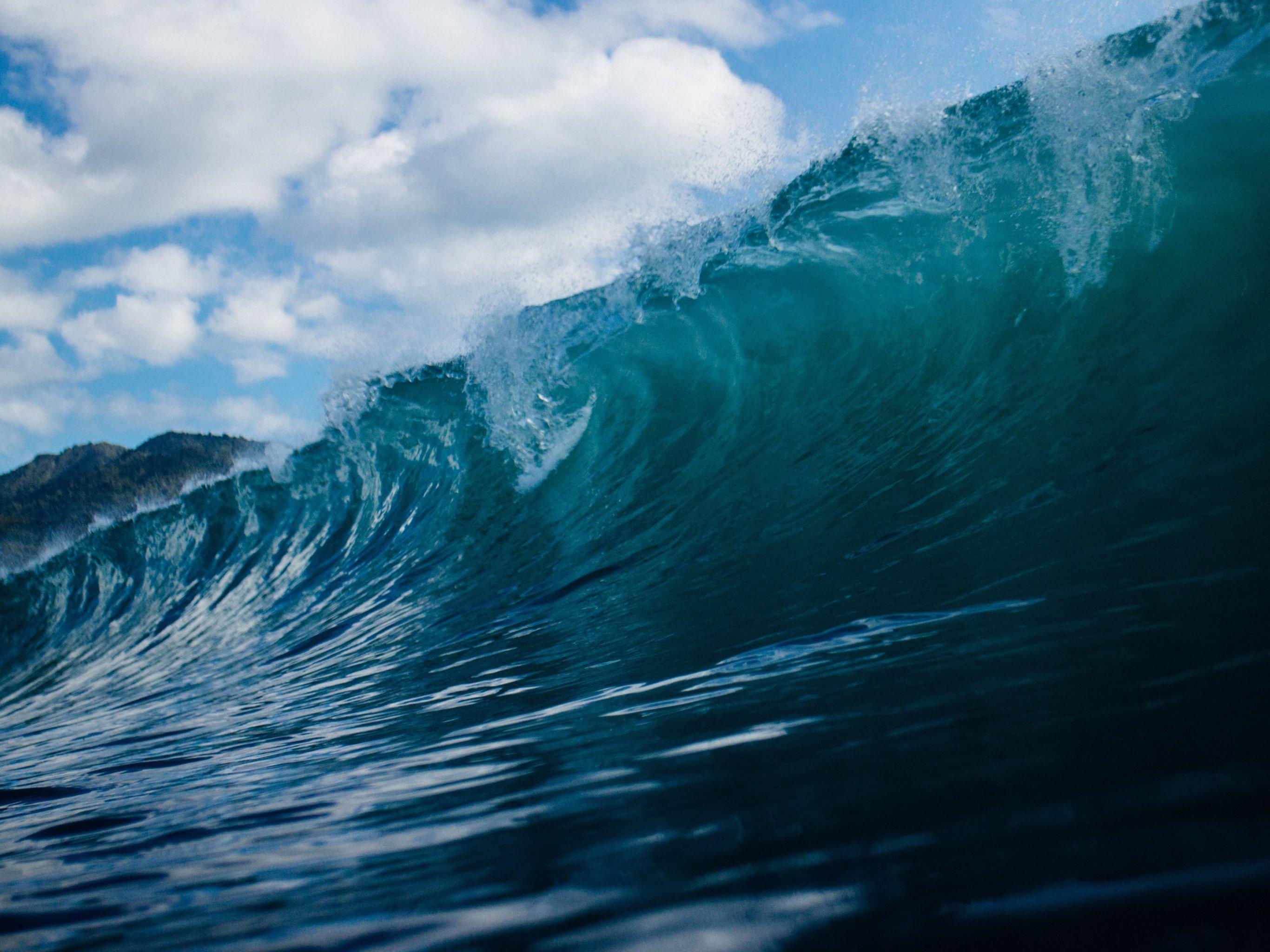 2732x2048 Ocean Winds And Waves Wallpaper