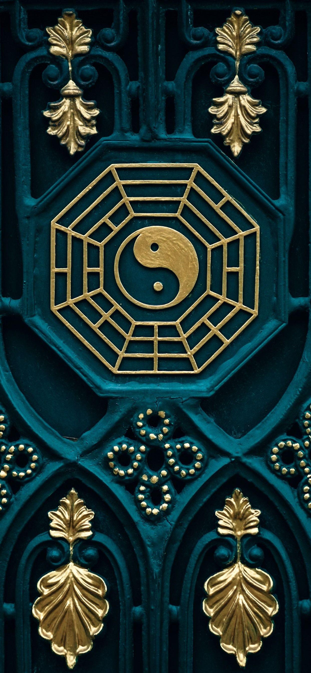 1242x2688 Bagua Wallpaper