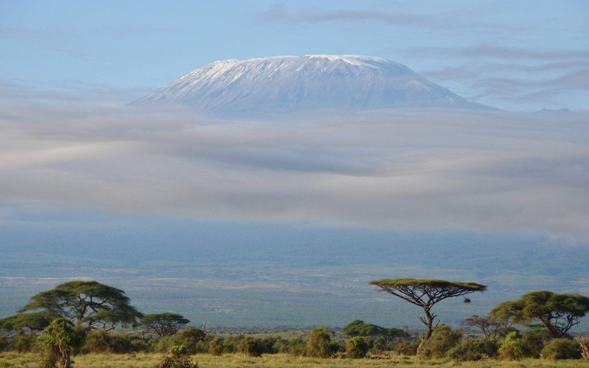 1920x1200 Mount Kilimanjaro HD Wallpaper
