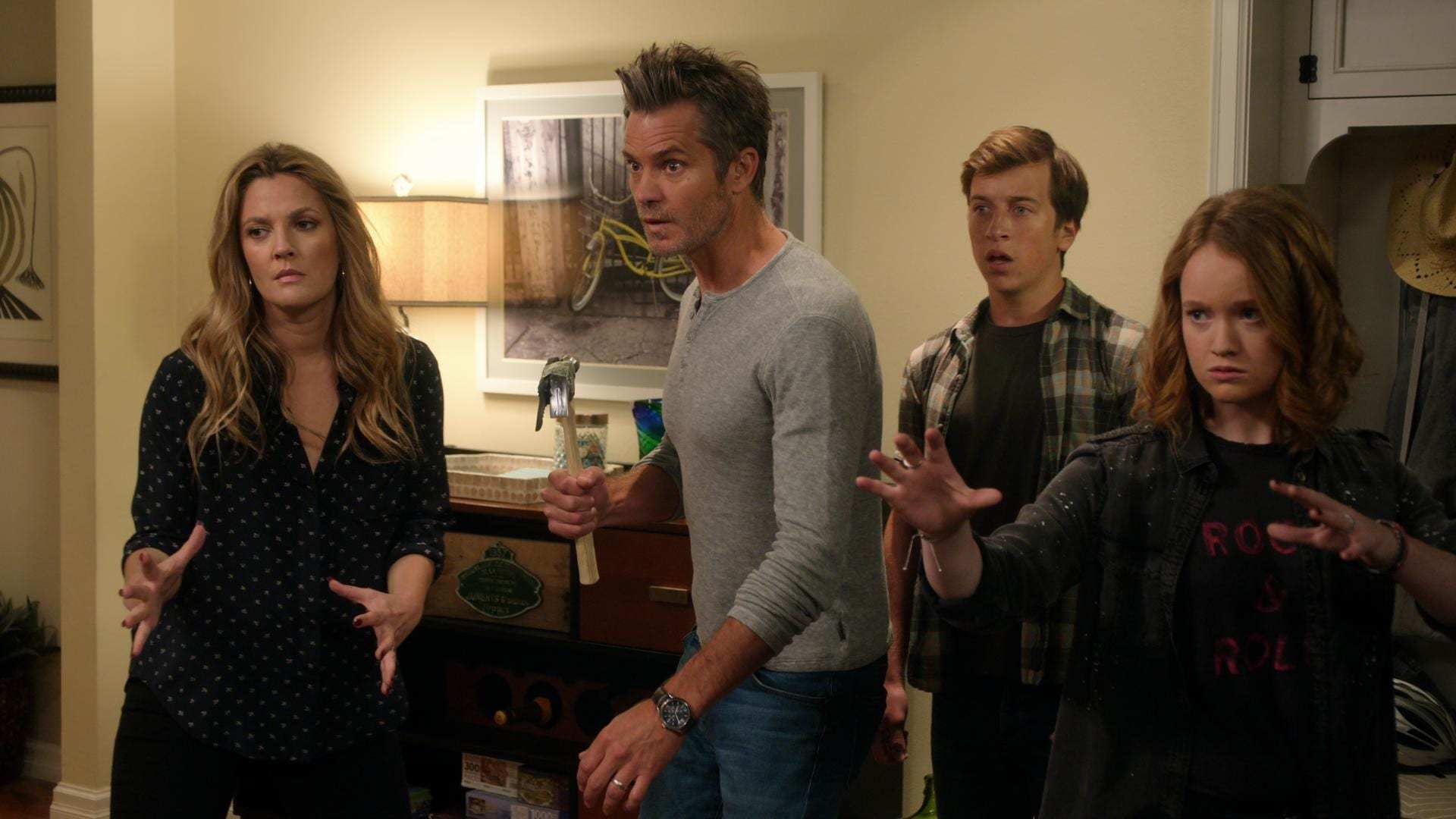 1920x1080 In Santa Clarita Diet Season 2 being undead is seriously funny
