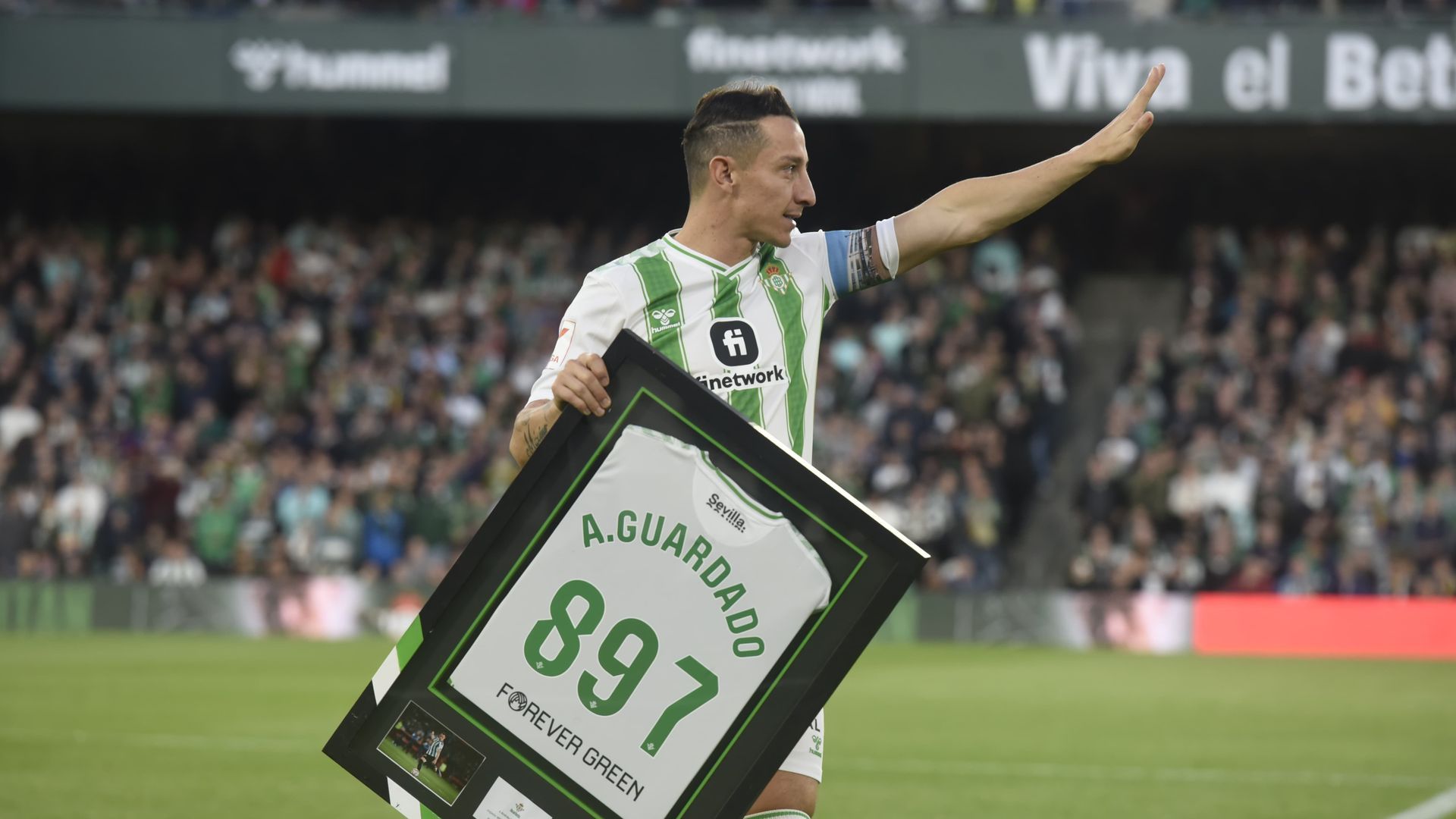 1920x1080 Andrés Guardado se retira y recibe mensajes de ex del Real Betis