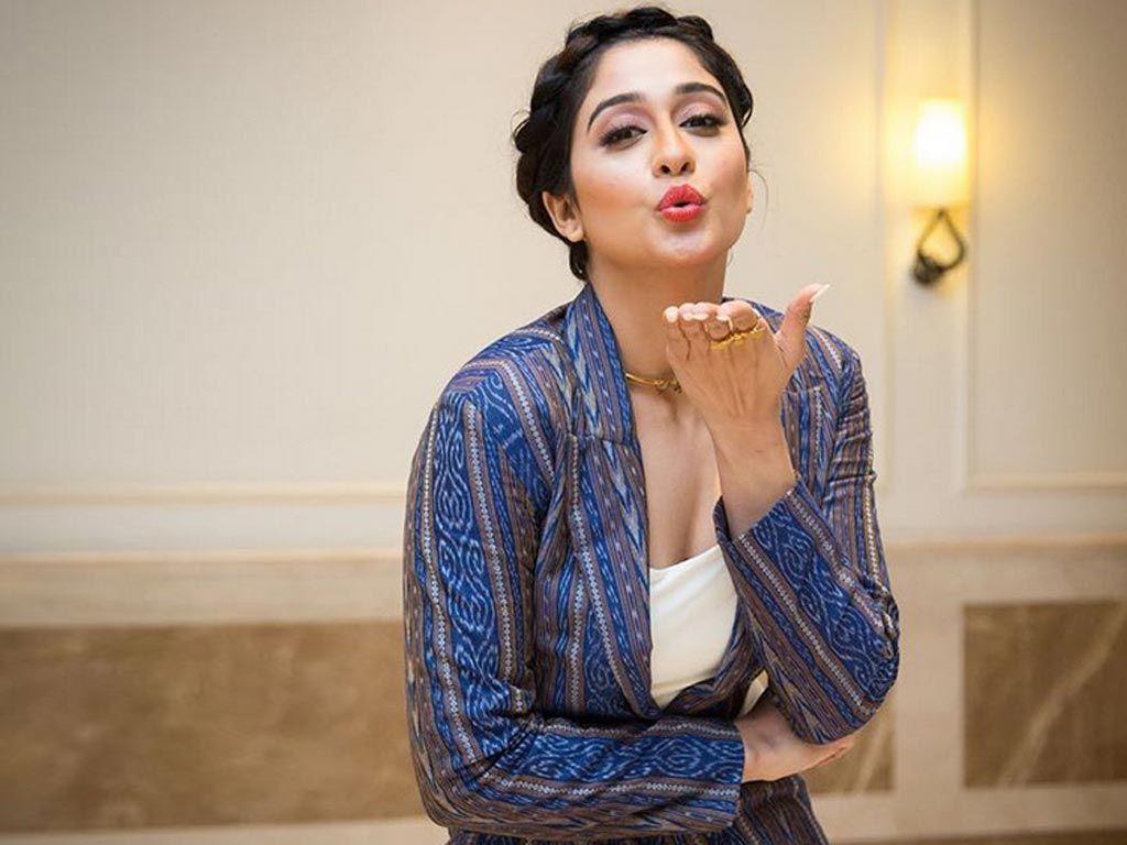 1024x768 Regina Cassandra HQ Wallpaper. Regina Cassandra Wallpaper