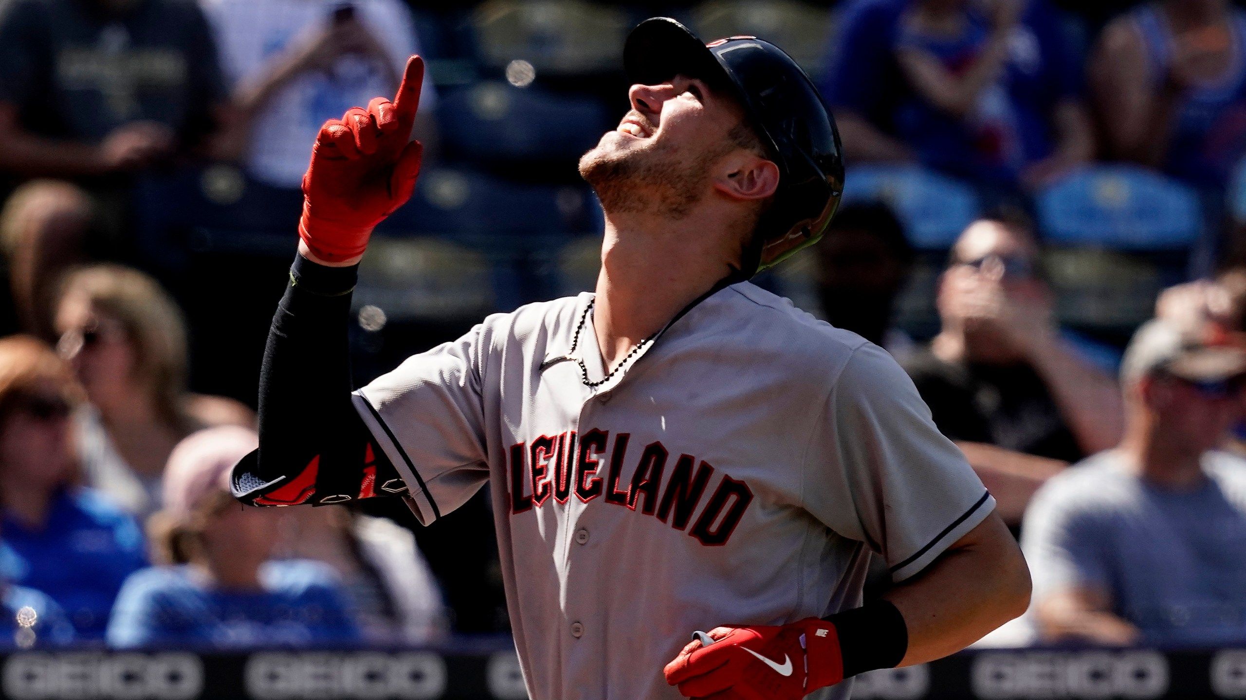 2560x1440 Cleveland Guardians prospect Nolan Jones hits first career home run in win over Kansas City Royals