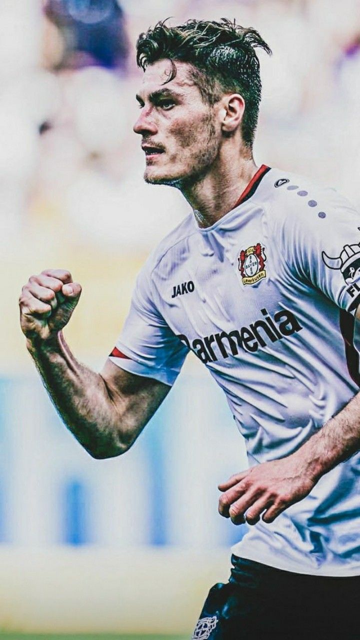 720x1280 Patrik Schick Wallpaper