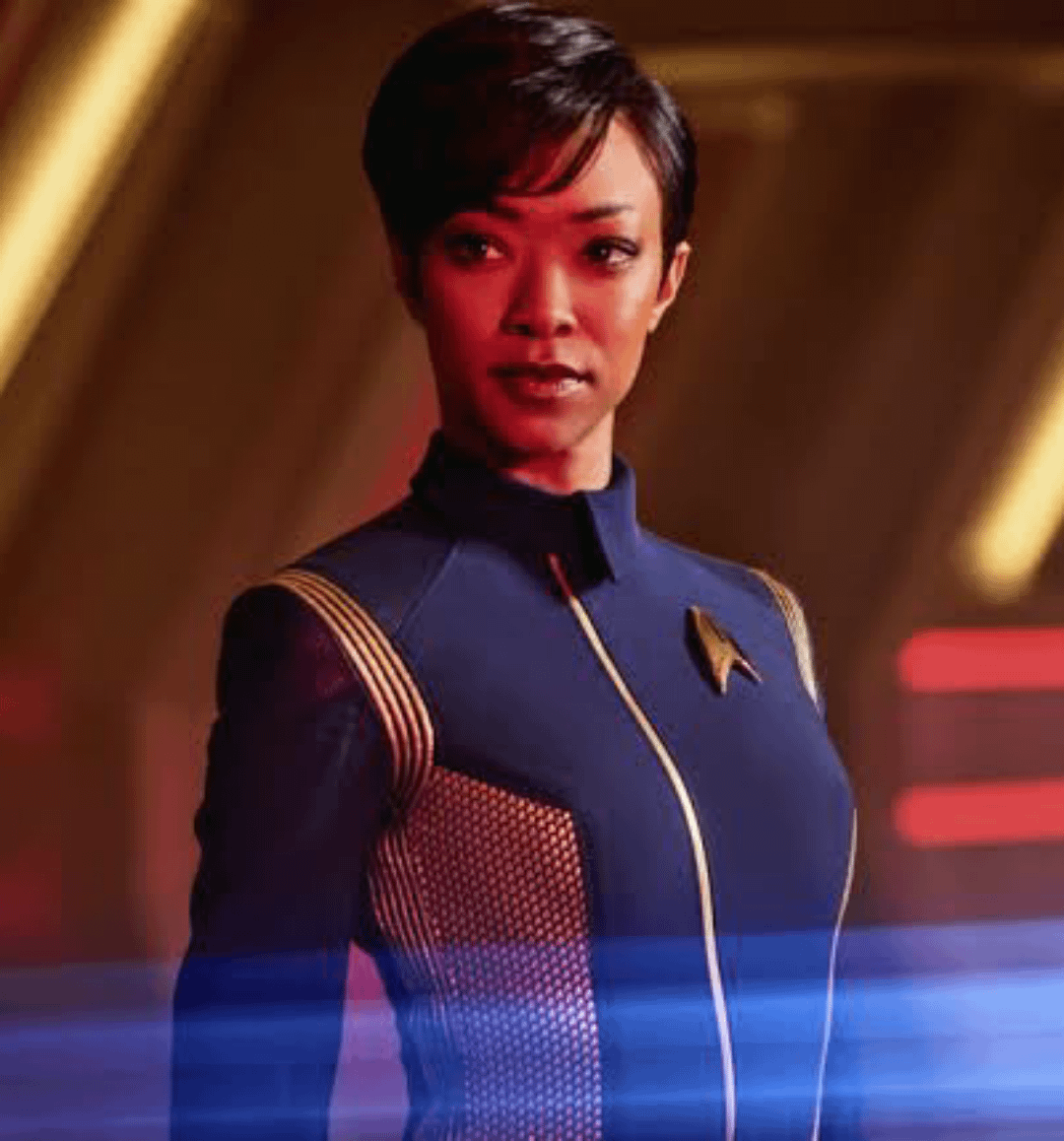 1080x1158 Happy 40th Birthday To The One And Only Sonequa Martin Green, Who Played Burnham In All Five Seasons Of Discovery. : R Star_Trek_