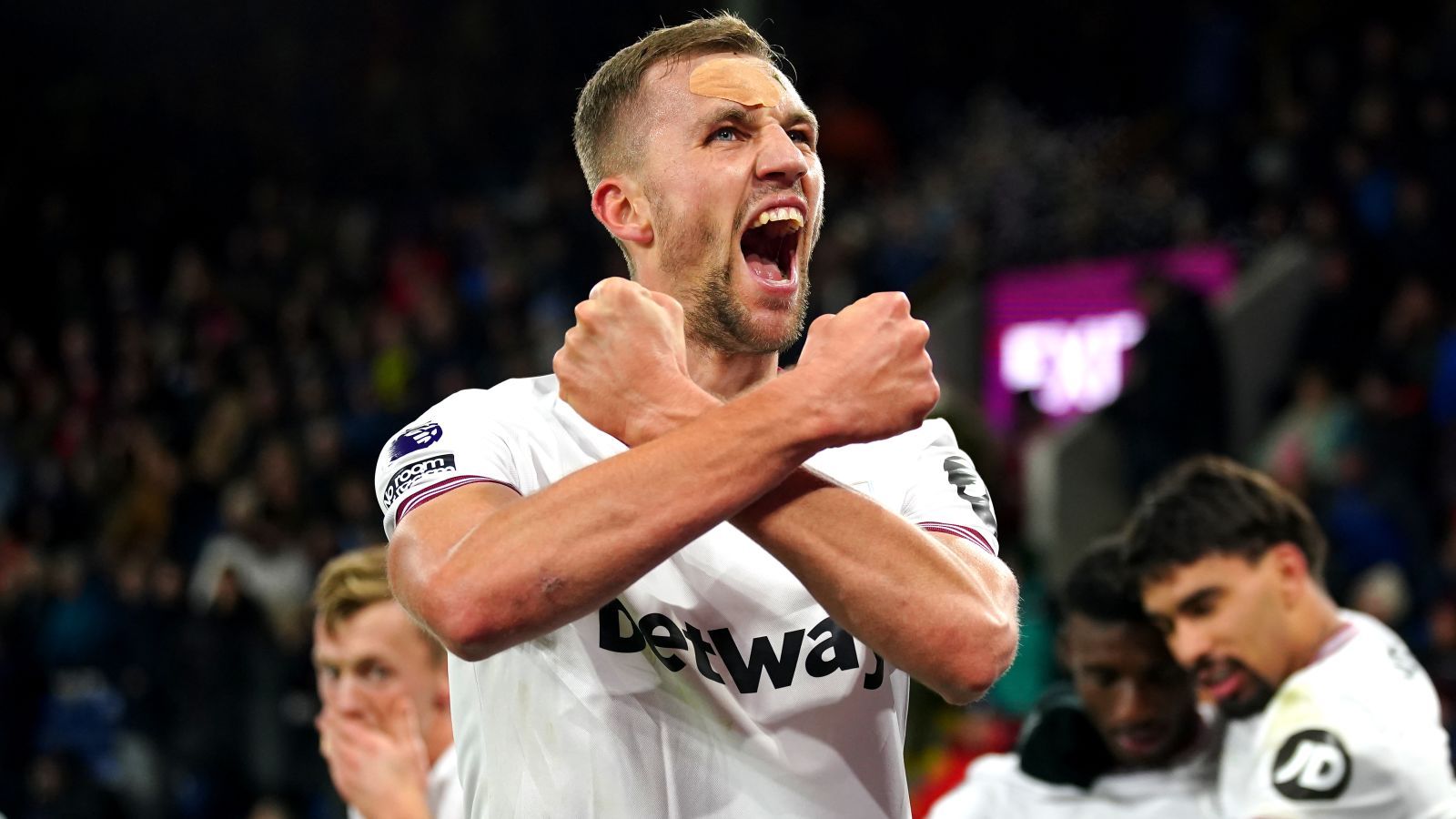 1600x900 Lockdown Soucek continues his resurgence as disjointed West Ham do just enough