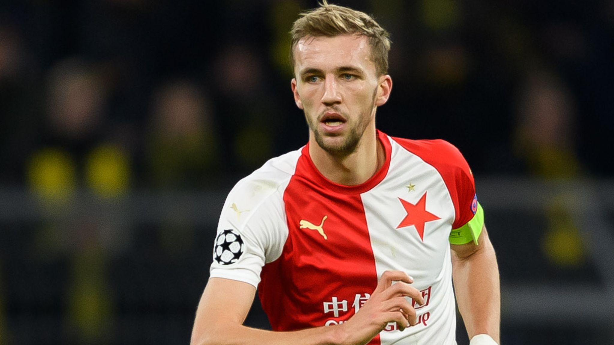 2048x1152 Tomas Soucek: Slavia Prague midfielder has West Ham medical