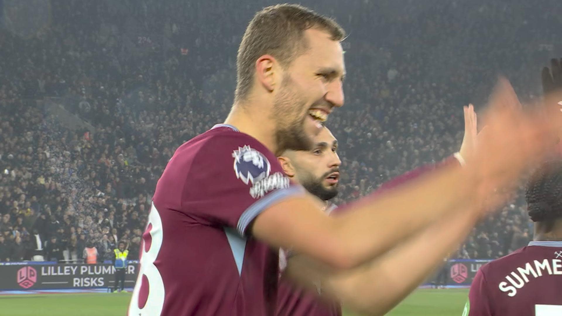 1920x1080 Soucek stuns Man United with West Ham's opener