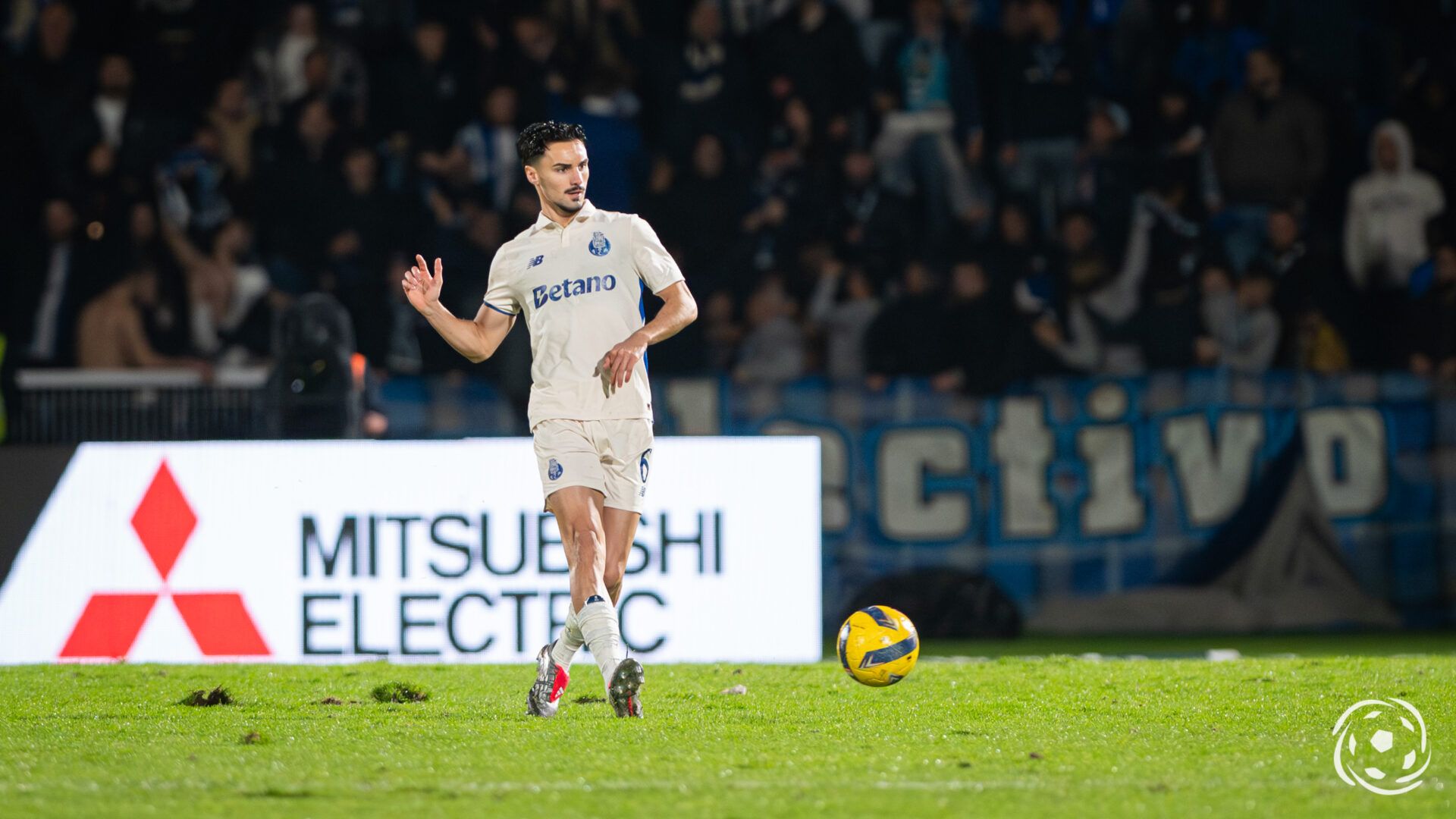 1920x1080 Stephen Eustáquio está de saída do FC Porto e destino já é conhecido: eis os contornos do negócio