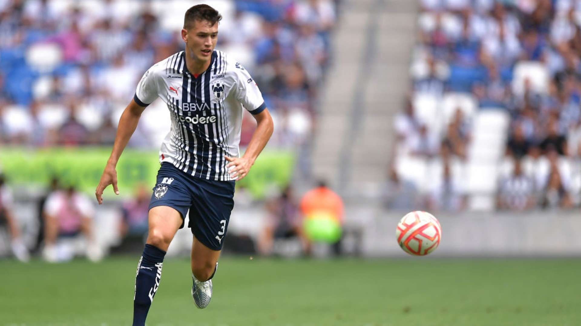 1920x1080 César Montes tiene una oferta del Dinamo de Moscú. Goal.com México