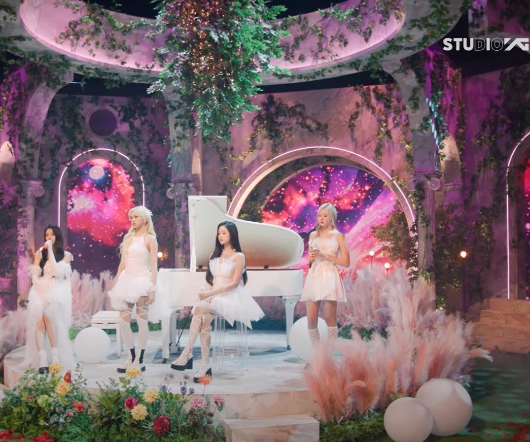 1075x897 Watch: BabyMonster performs 'Stuck in the Middle' live in stage video