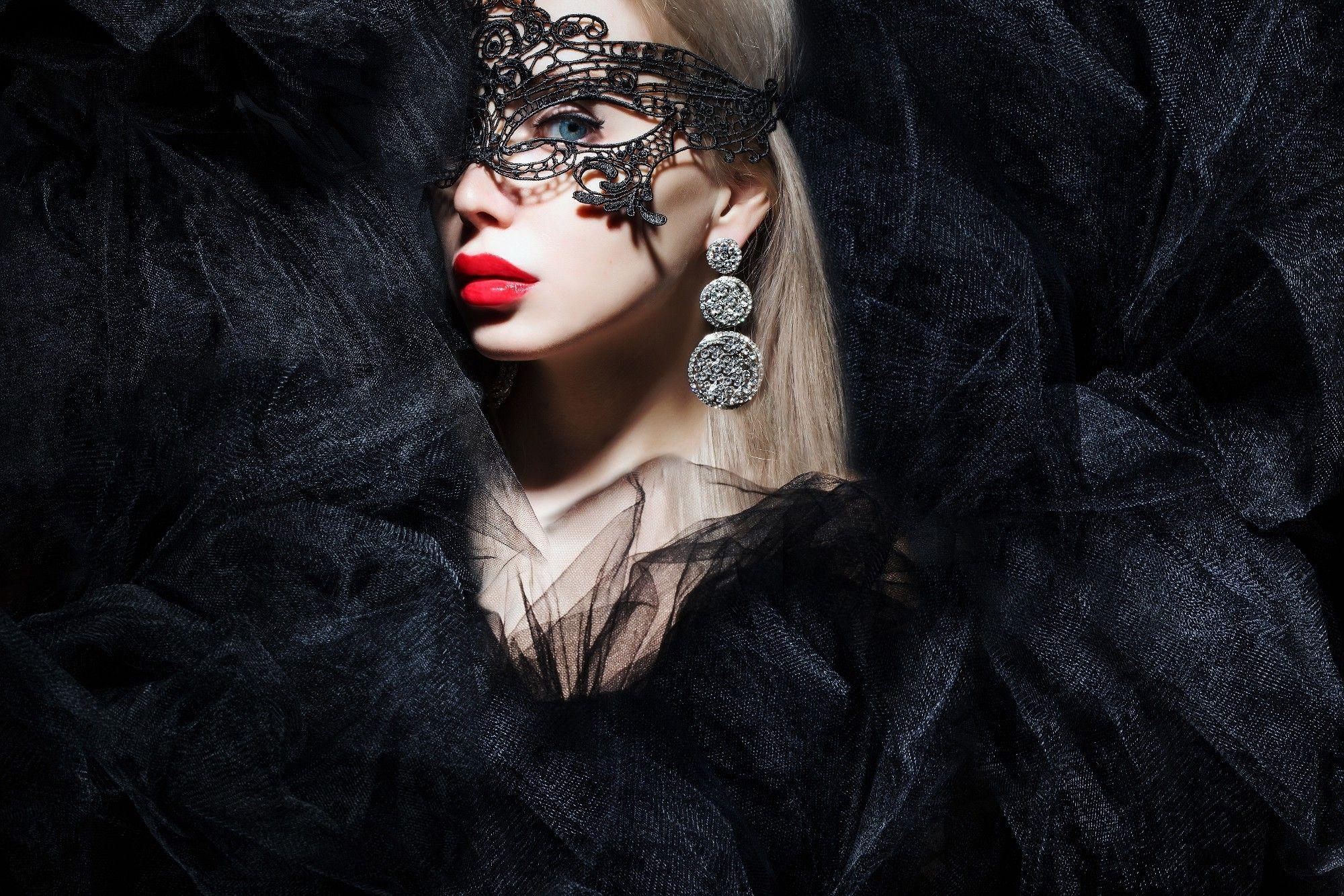 2000x1334 Id:2236478066. The girl in the mask, wallpaper interesting